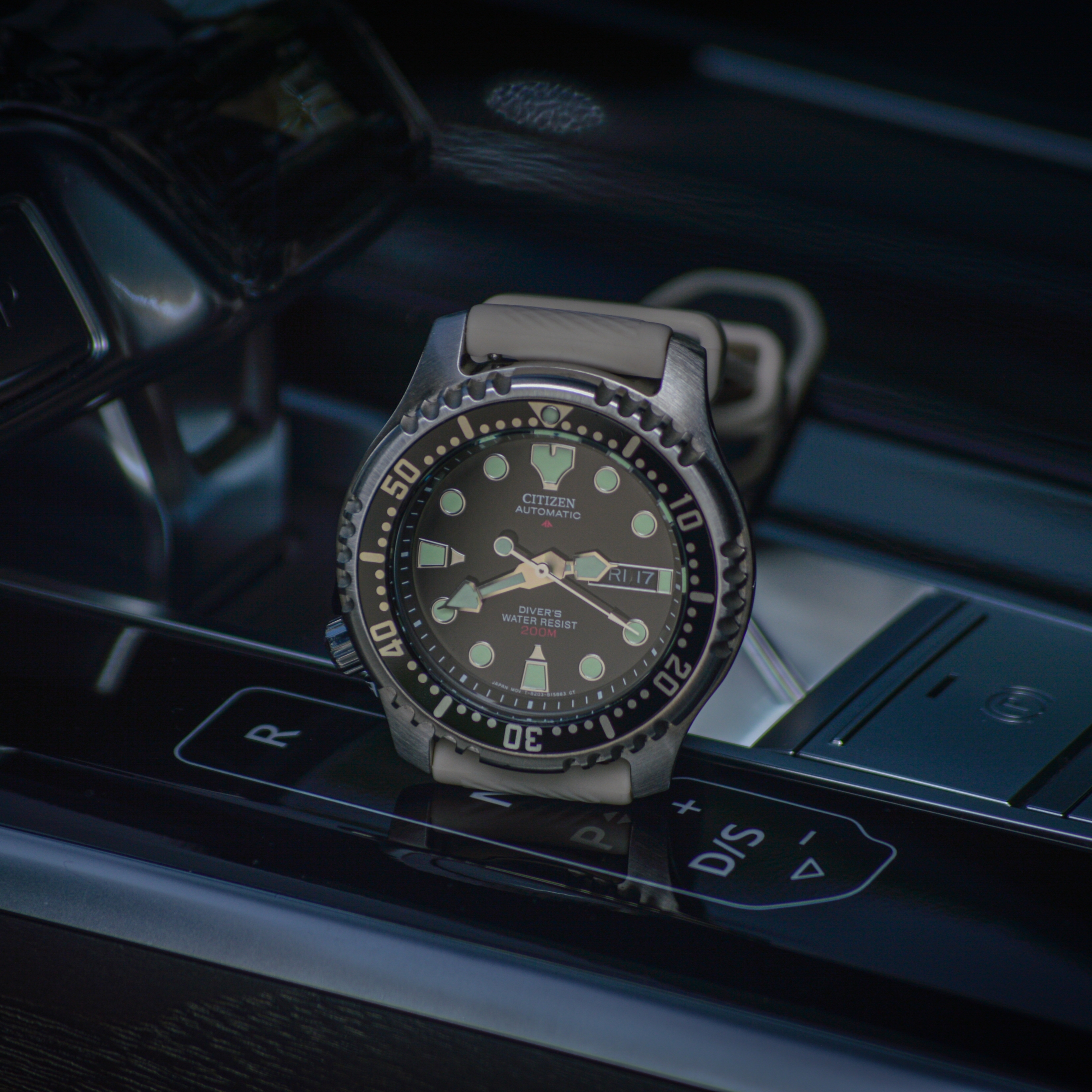 Citizen Promaster Diver Automatic 200M 42mm Stainless Steel Black 착용 스타일 - 2