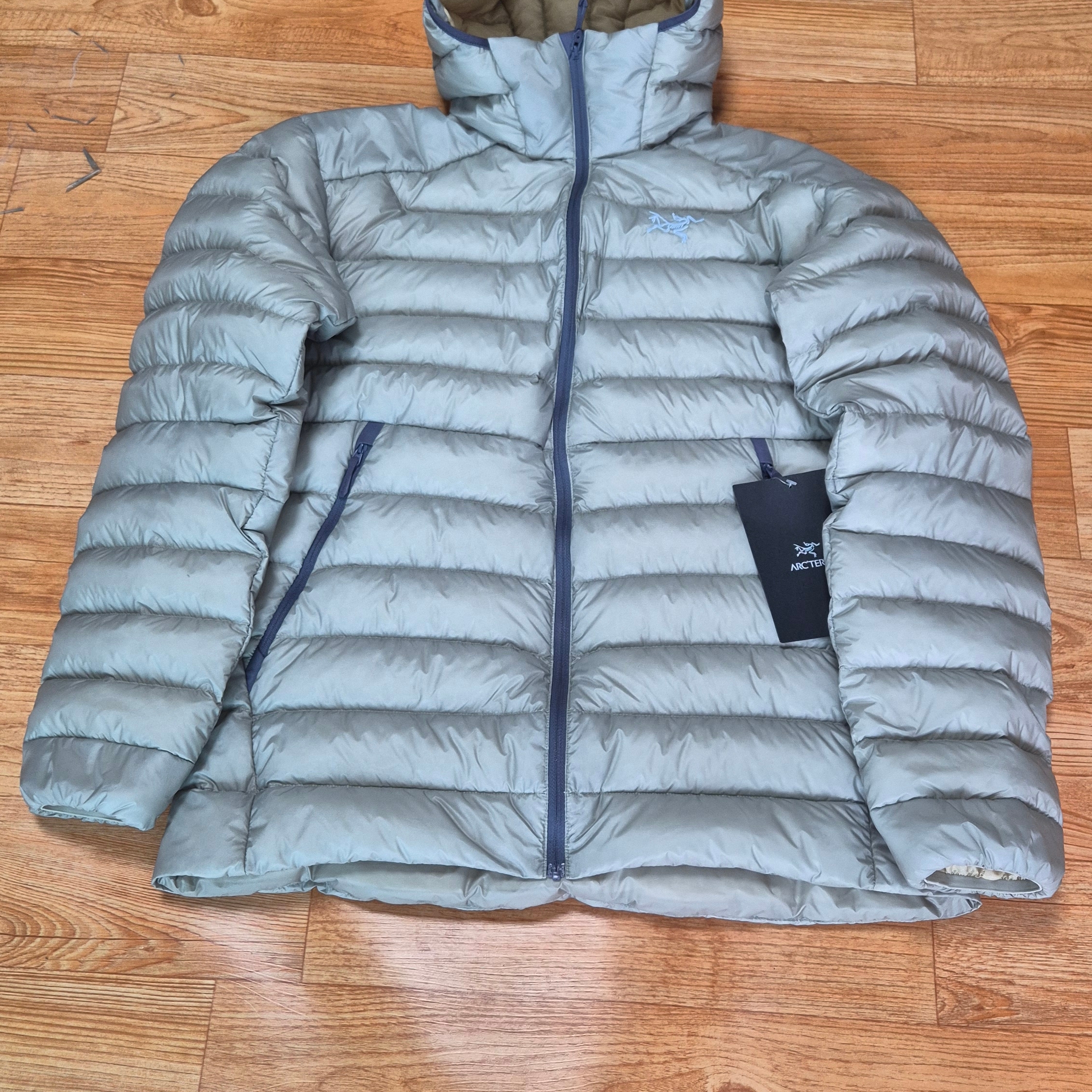 Arc'teryx Cerium Hoody Headwaters 착용 스타일