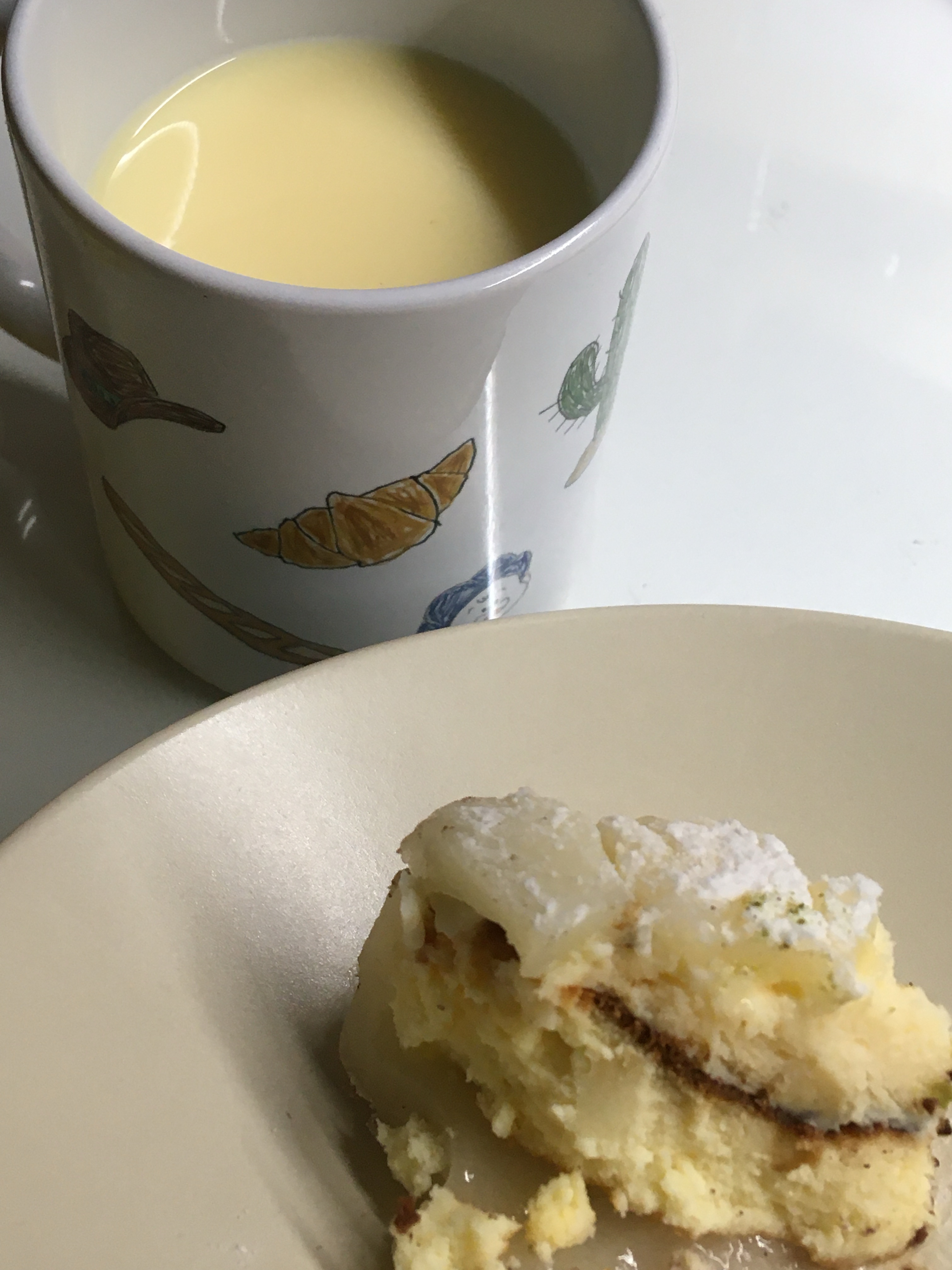 [KREAM 단독] What A Bread Mochi Cheesecake, [KREAM 단독] What A Bread Mug White 350ml 착용 스타일 - 8