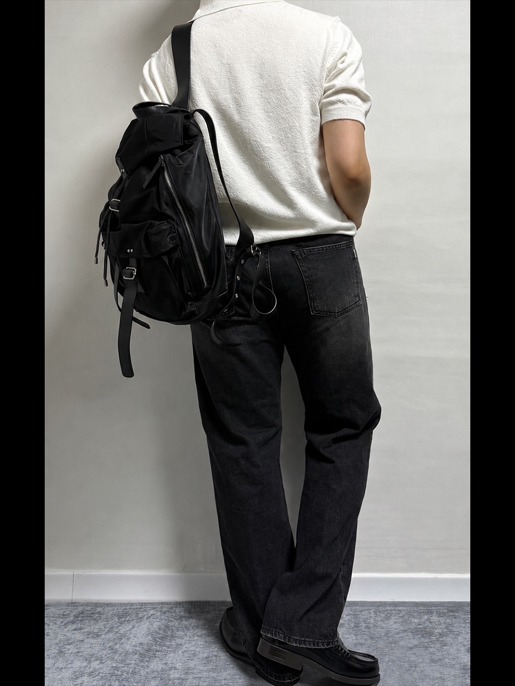Haruta HS-906 Penny Loafer Black 착용 스타일 - 2