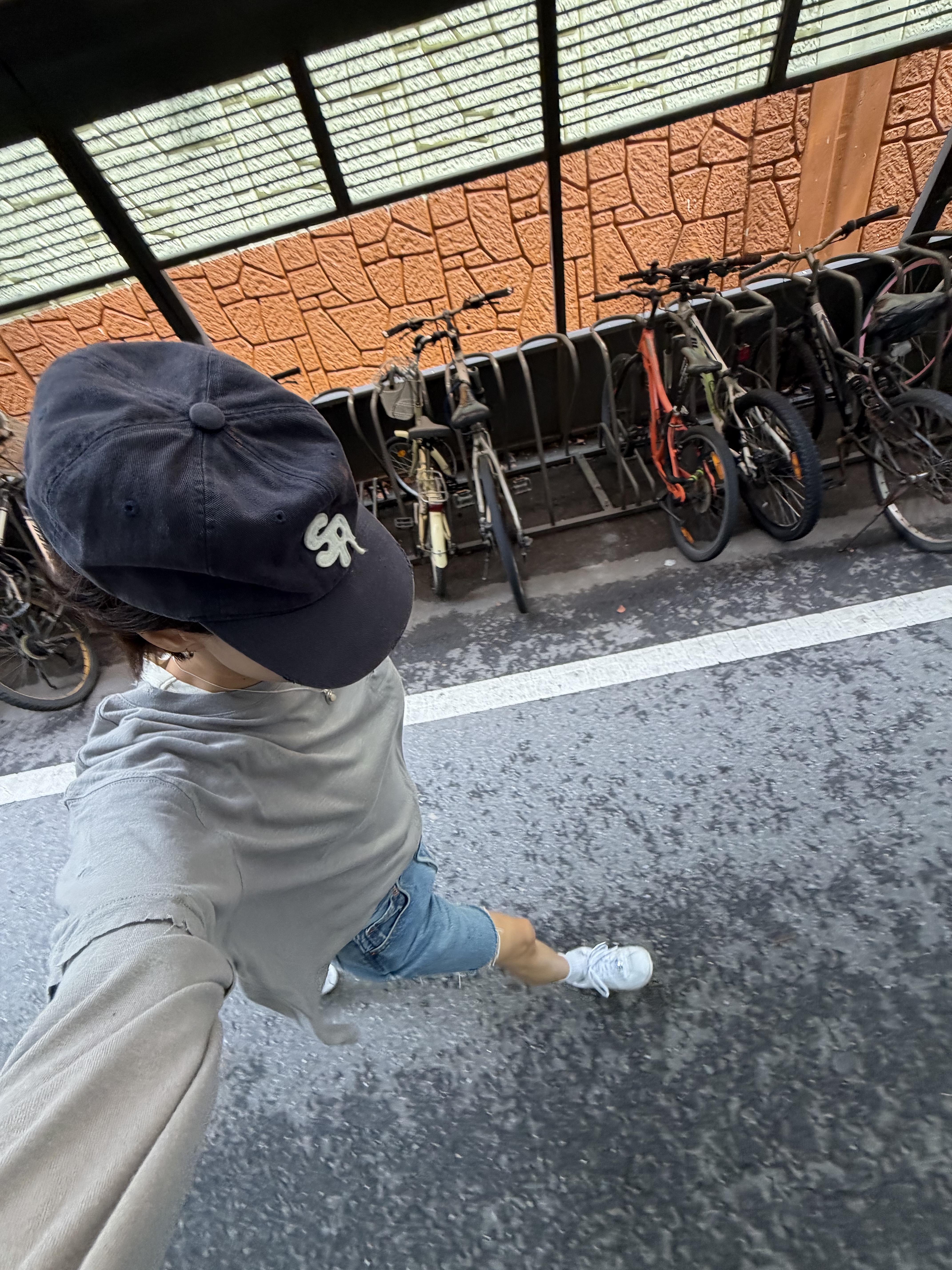 Tuewid Zen Pocket Longsleeve In Stone, (W) Nike Cortez 23 Premium White 착용 스타일