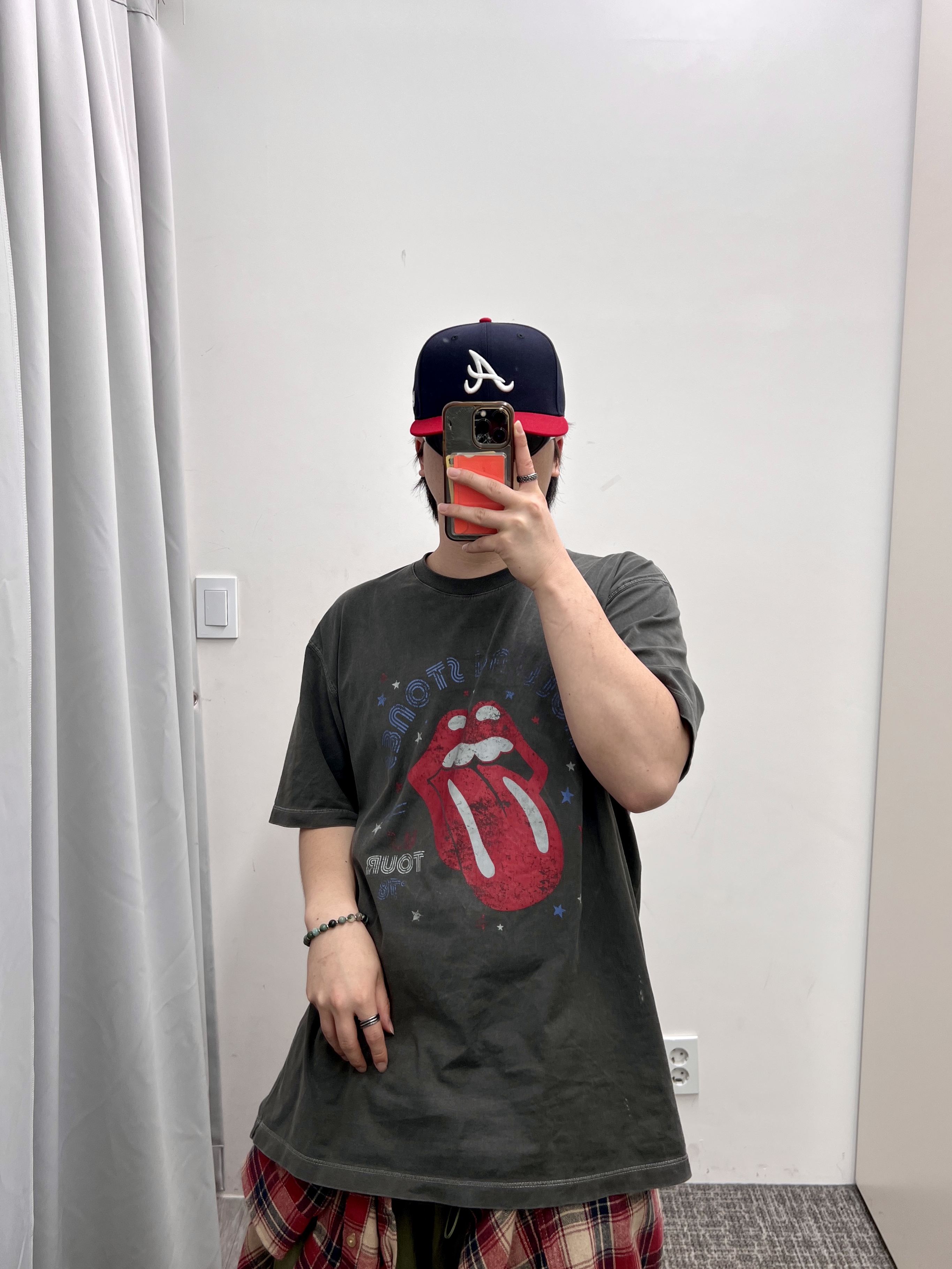 New Era MLB Atlanta Braves Basic Tone Unstructured Ball Cap Navy 착용 스타일 - 1