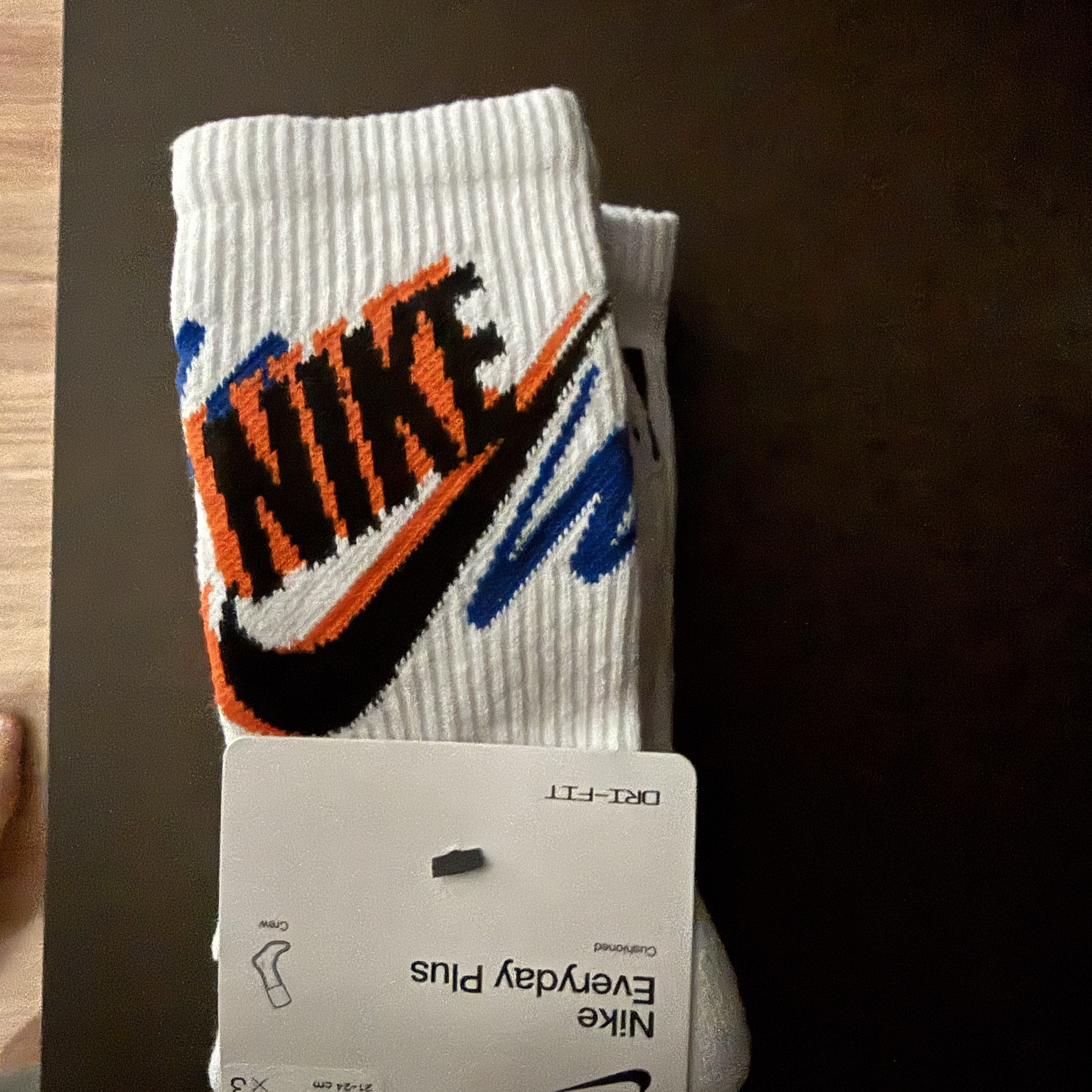 Nike Everyday Plus Crew Socks Multicolor (3 Pack/Korean Ver.) 착용 스타일