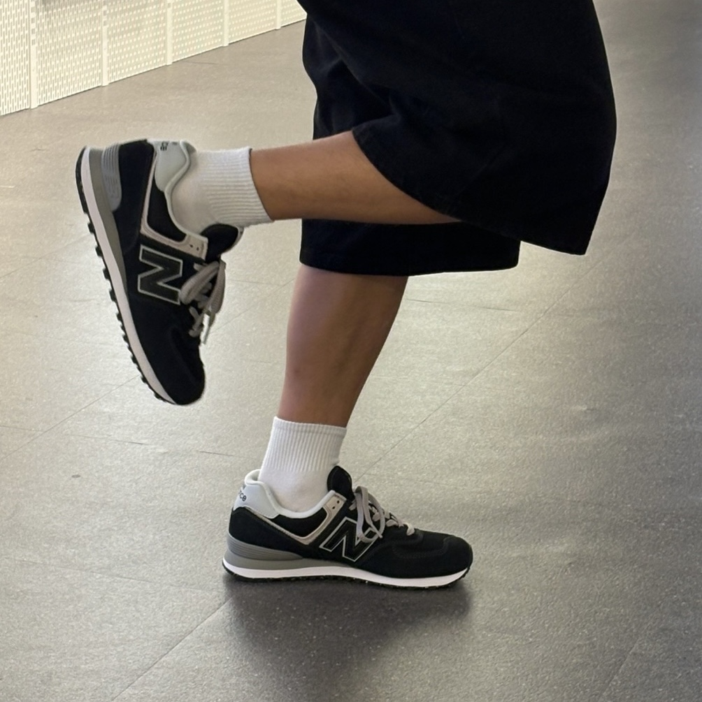 New Balance 574 Legacy Black 착용 스타일