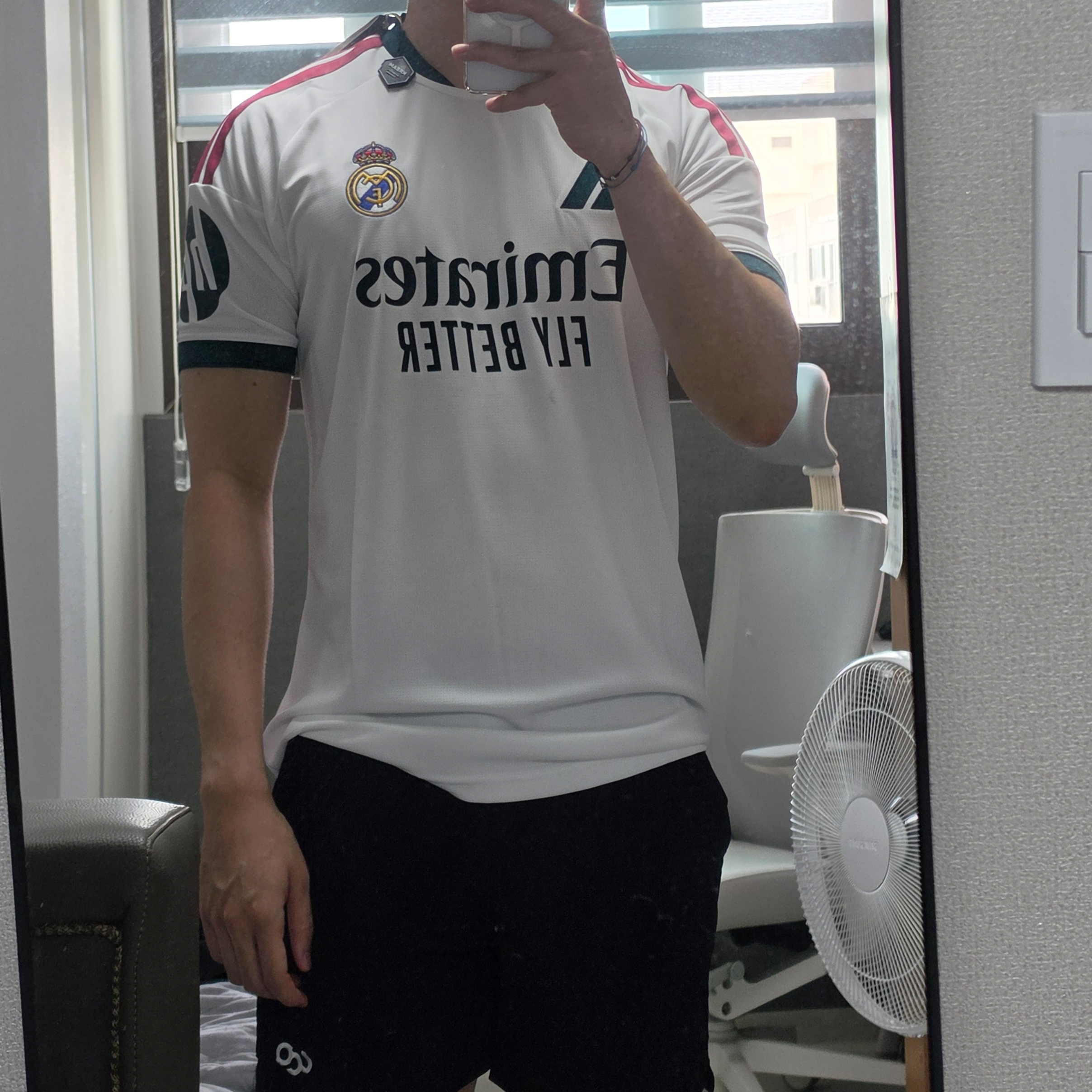 Adidas Real Madrid 2026/27 Home Jersey White - KR Sizing (Non Marking Ver.) 착용 스타일