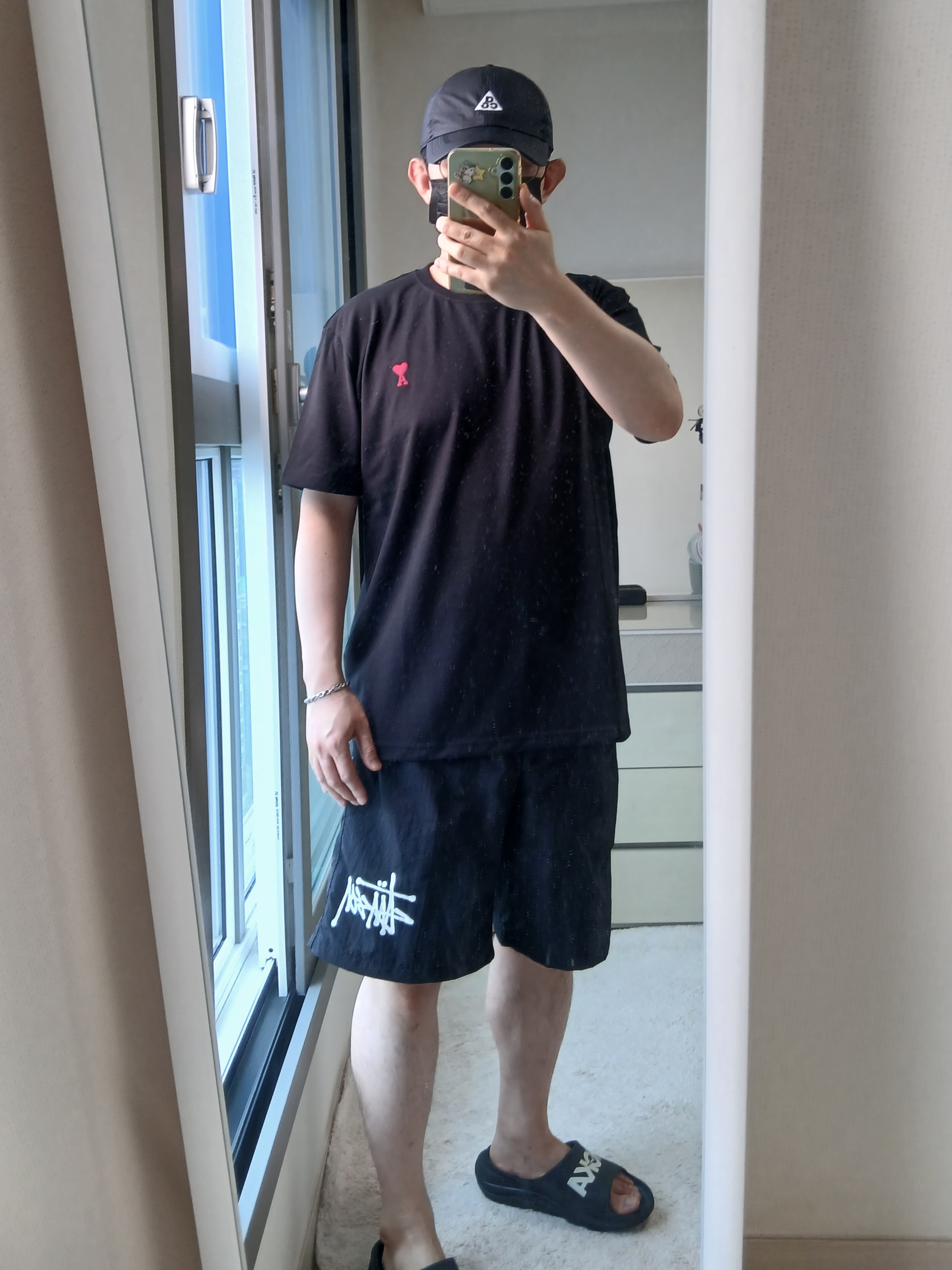 Nike ACG Trail Cap Black, AMI de Coeur T-Shirt Black 착용 스타일 - 2