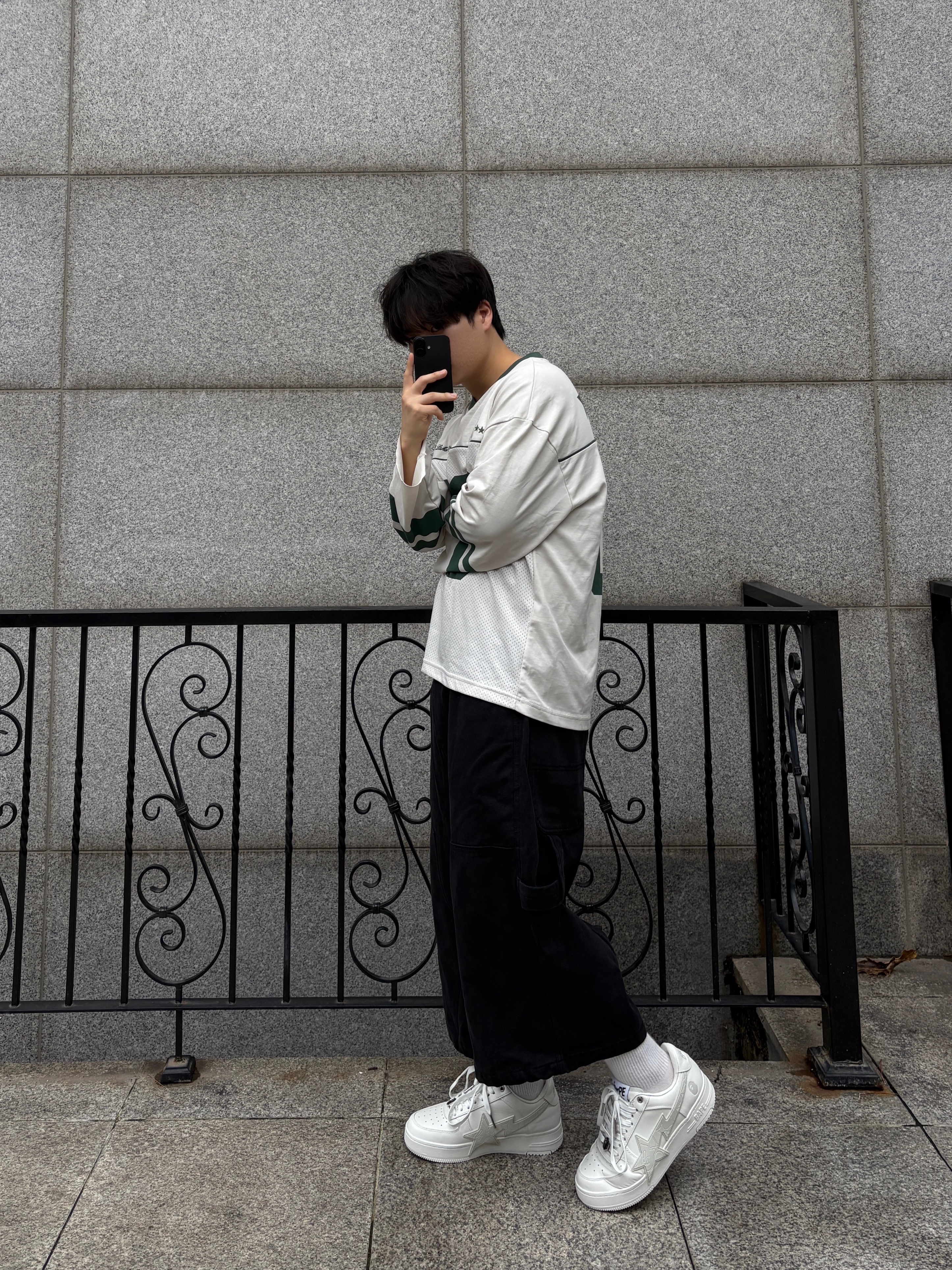 BAPE Sta Os #2 White 착용 스타일 - 2