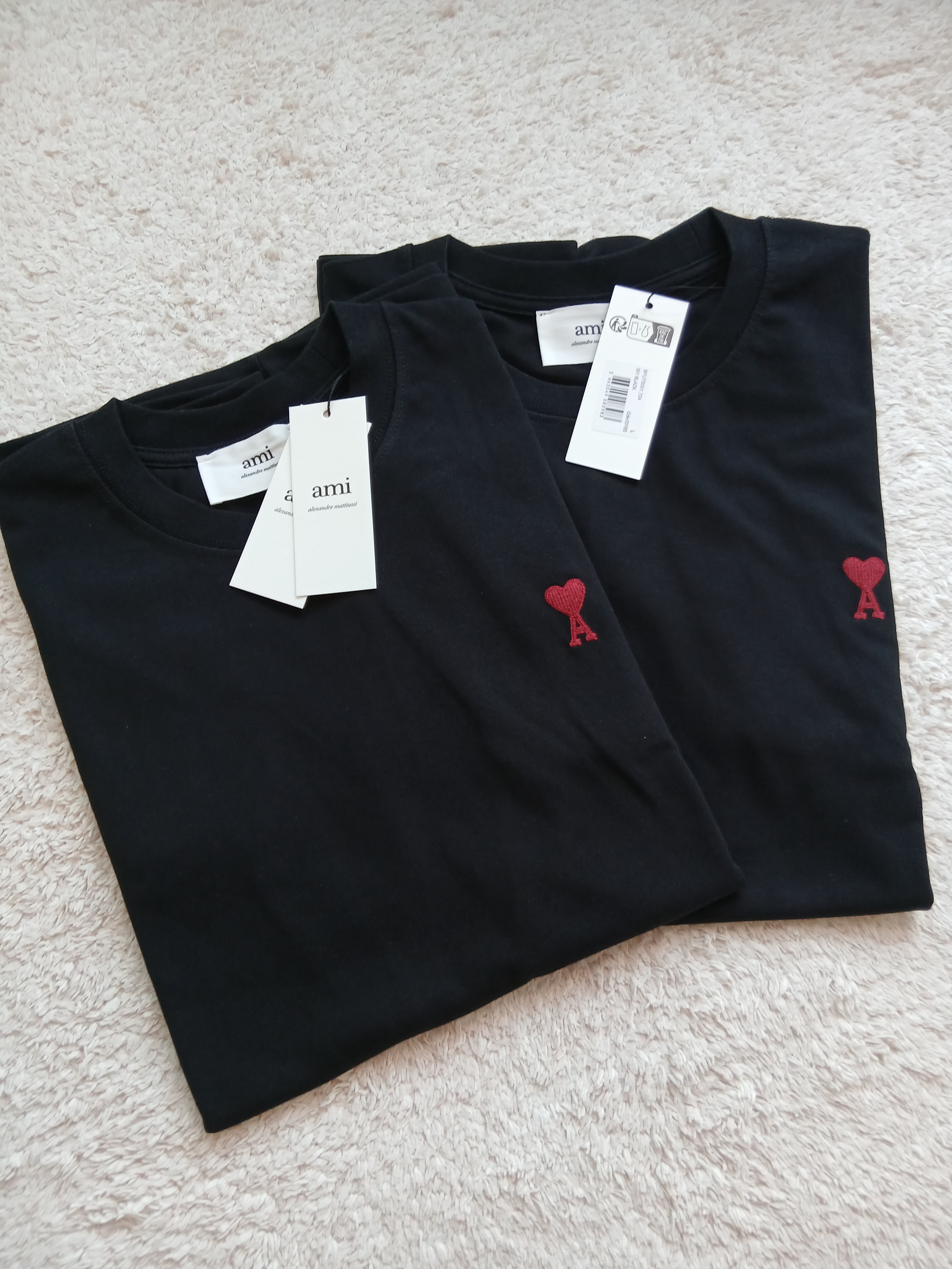 AMI de Coeur T-Shirt Black, AMI de Coeur T-Shirt Black (Bundle of 2) 착용 스타일 - 2