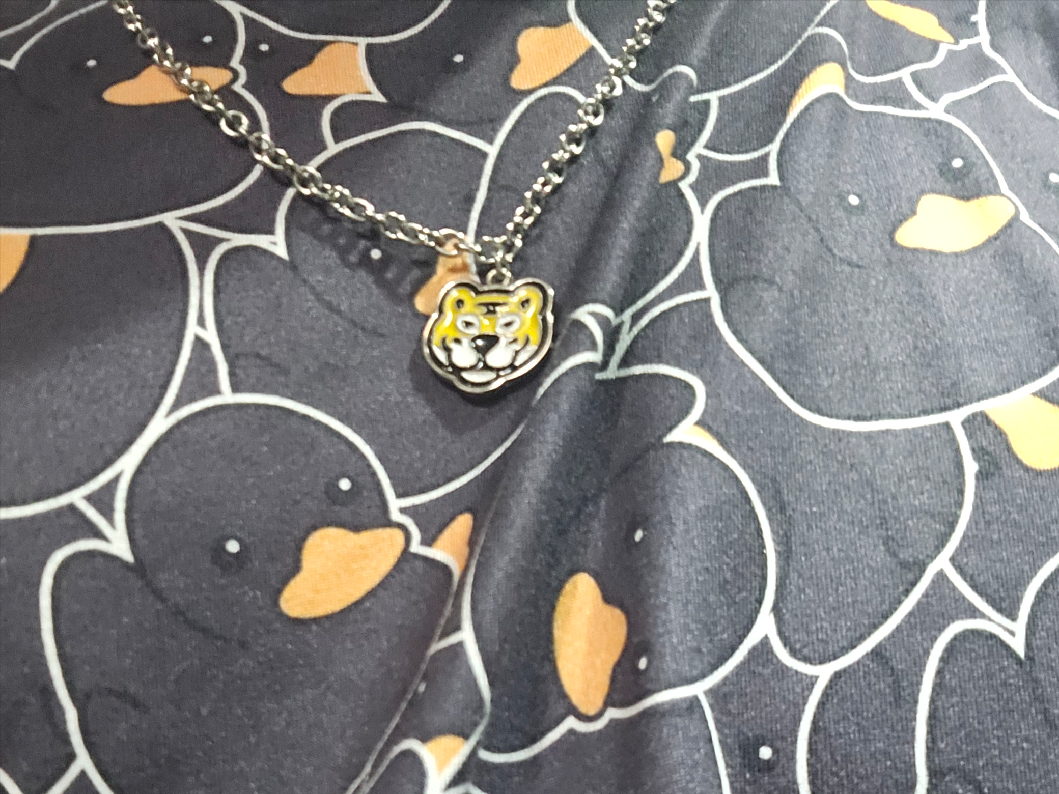 Human Made Animal Necklace Tiger Yellow 착용 스타일