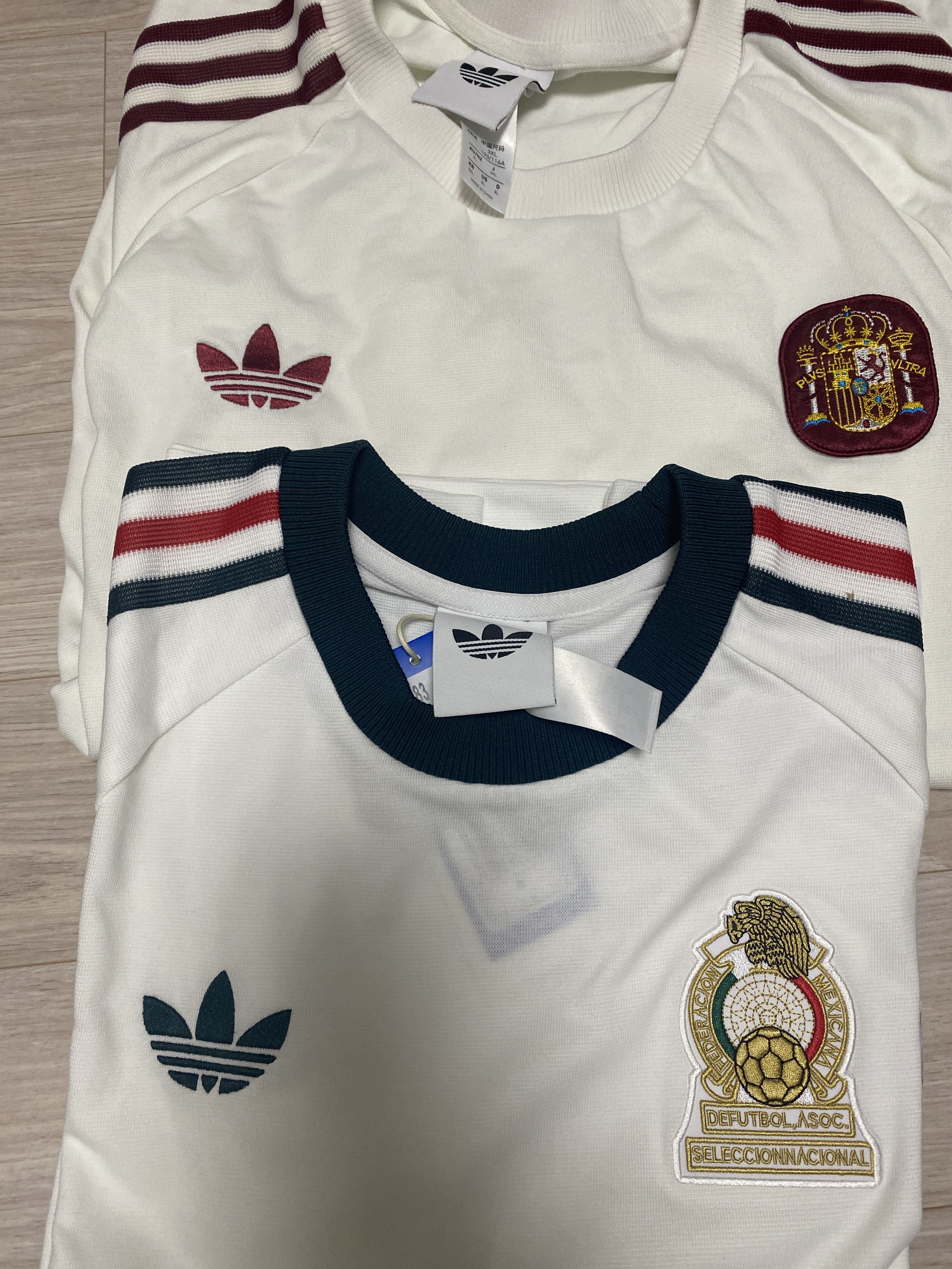 Adidas Mexico Originals T-Shirt White - KR Sizing (Non Marking Ver.), Adidas Spain Originals T-Shirt Off White - KR Sizing (Non Marking Ver.) 착용 스타일