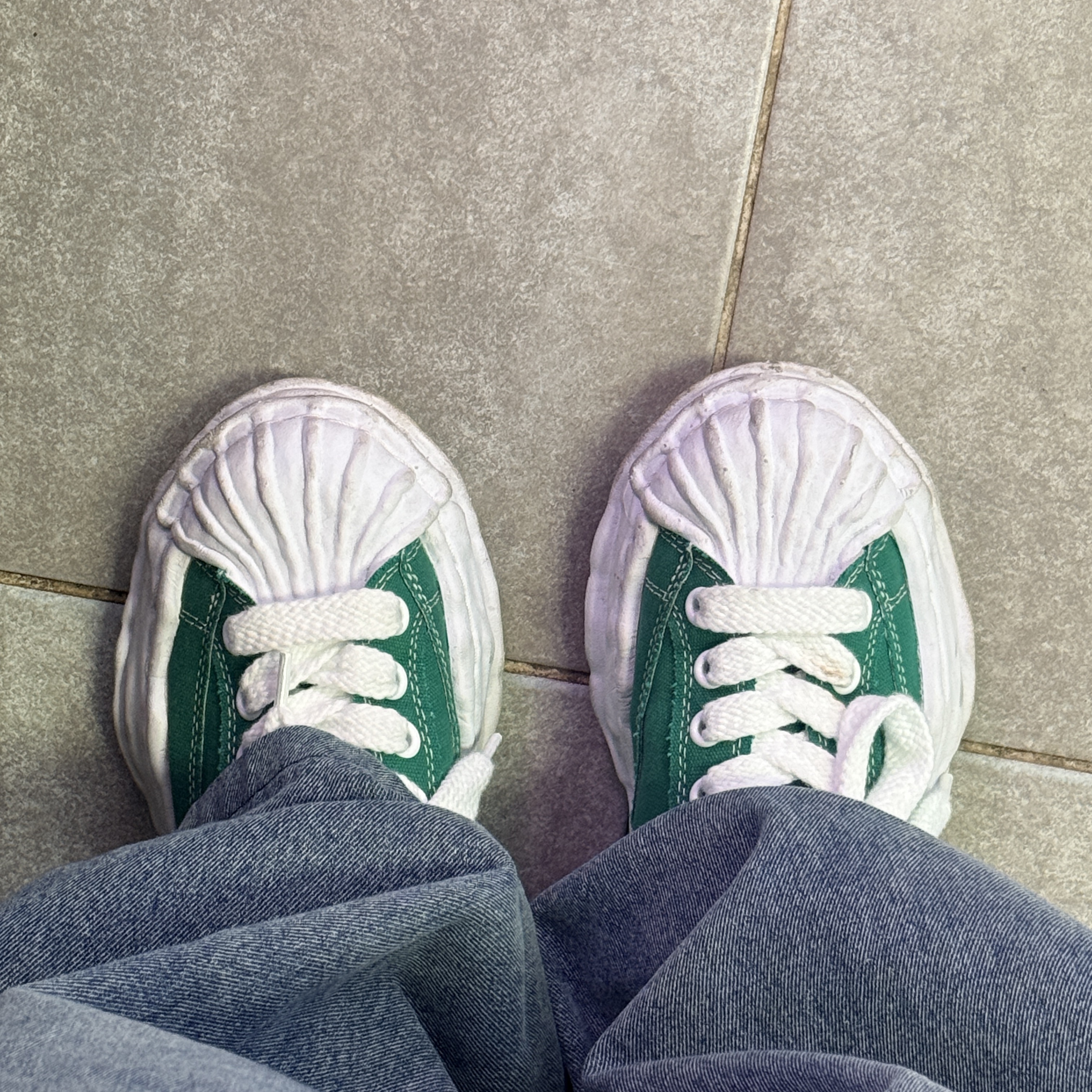 Maison Mihara Yasuhiro Blakey OG Sole Canvas Low-top Sneakers CL Green 착용 스타일