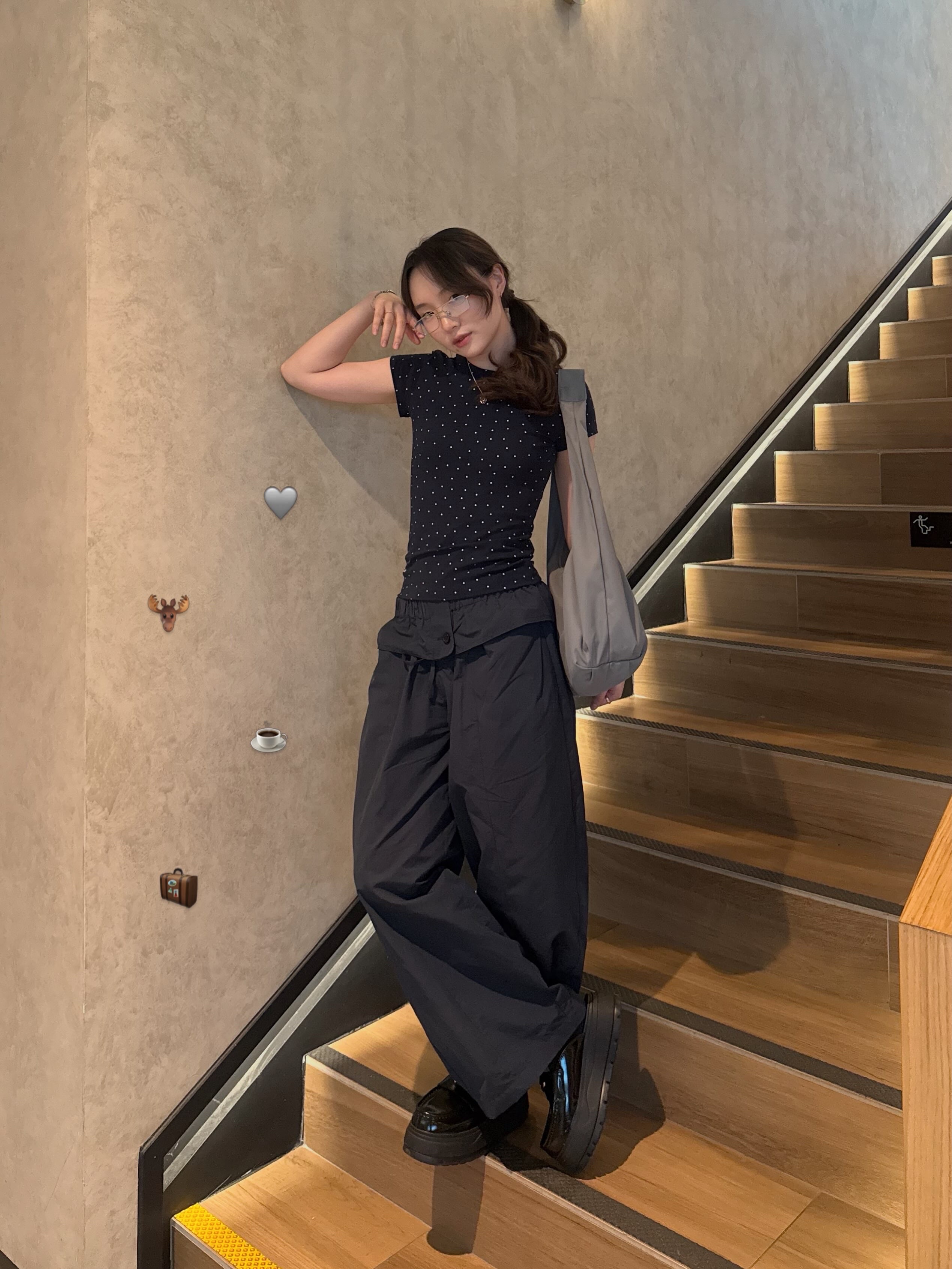 (W) Jordan Mule Black Metallic Silver 착용 스타일 - 1