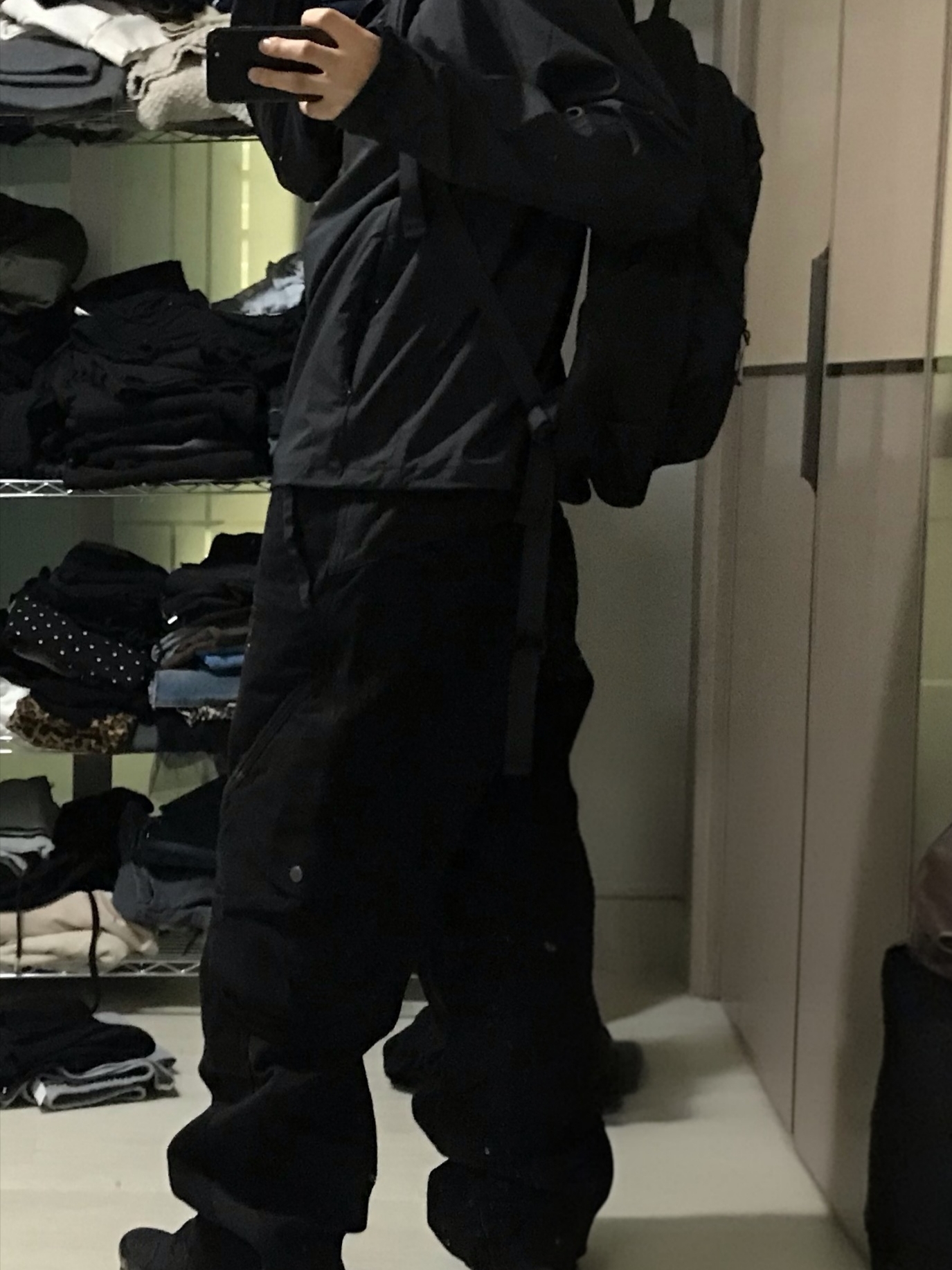 IGNOTA Core:14 Shell Cargo Pants Black, Sansan Gear Shift Jacket Black 착용 스타일 - 2