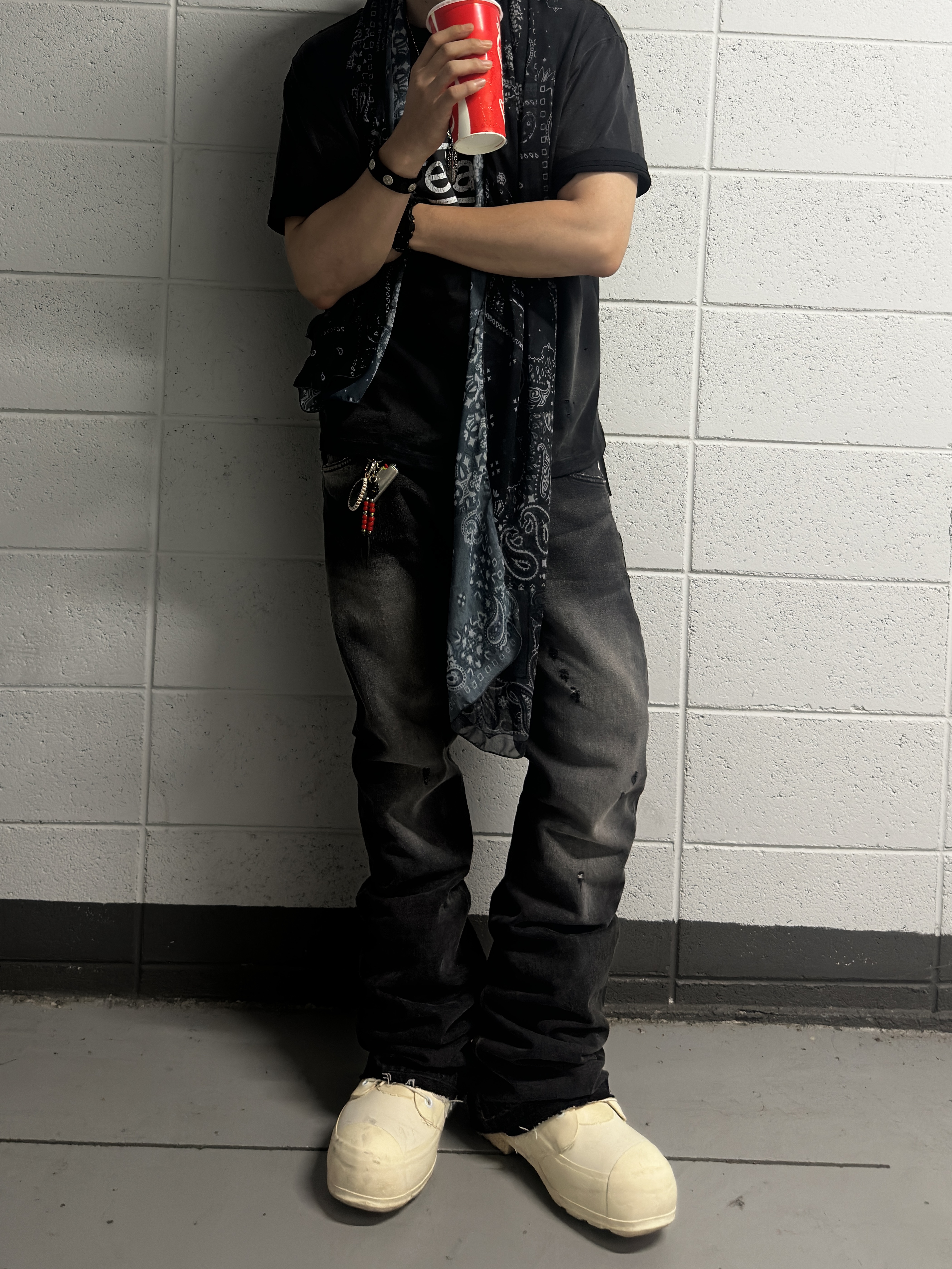 Nonnod Relax T-Shirt Black, Undermycar MU.128 Original Logo Cracked Leather Belt Silver / Black 착용 스타일 - 3