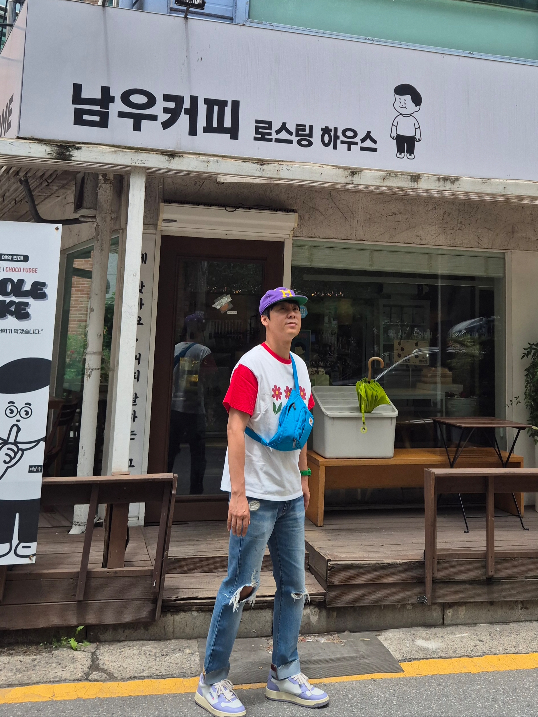 (W) Autry Medalist Low Sneakers Purple 착용 스타일 - 2