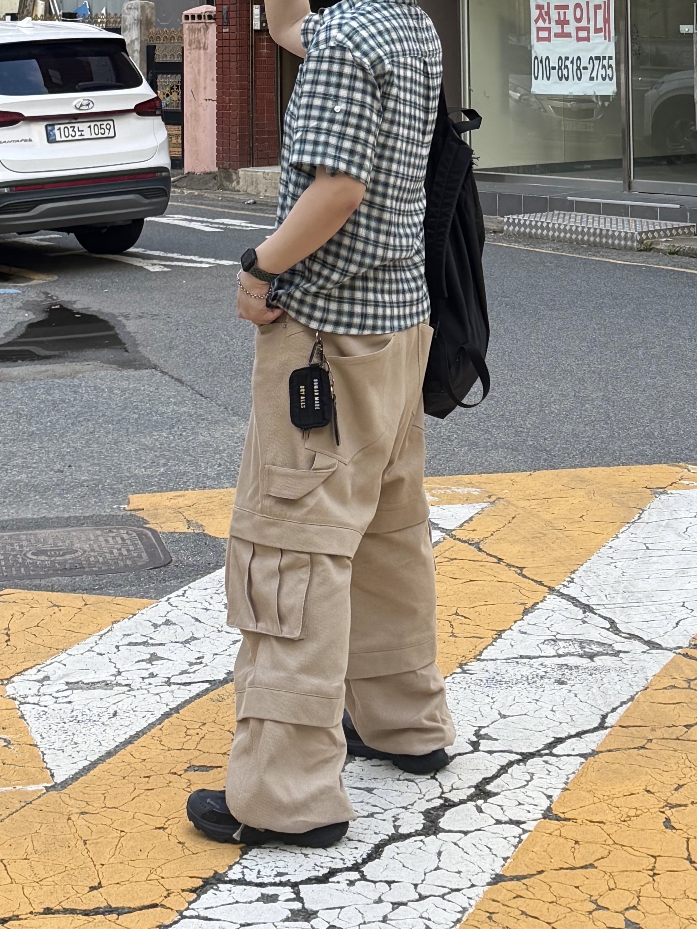 CDG Backpack Black, Kamien Titan Baggy Pants Beige 착용 스타일 - 4