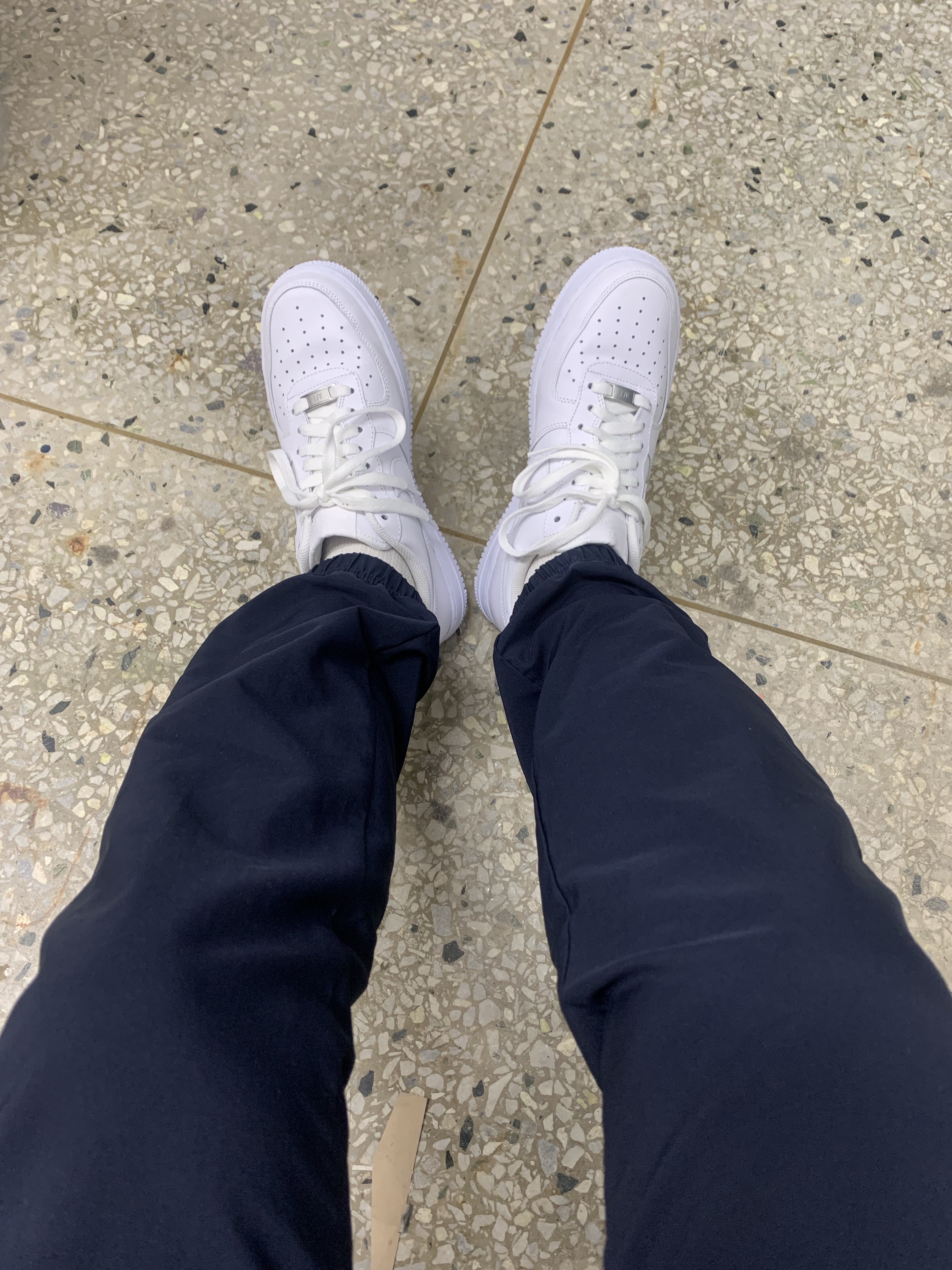 Nike Air Force 1 '07 Low White 착용 스타일 - 1