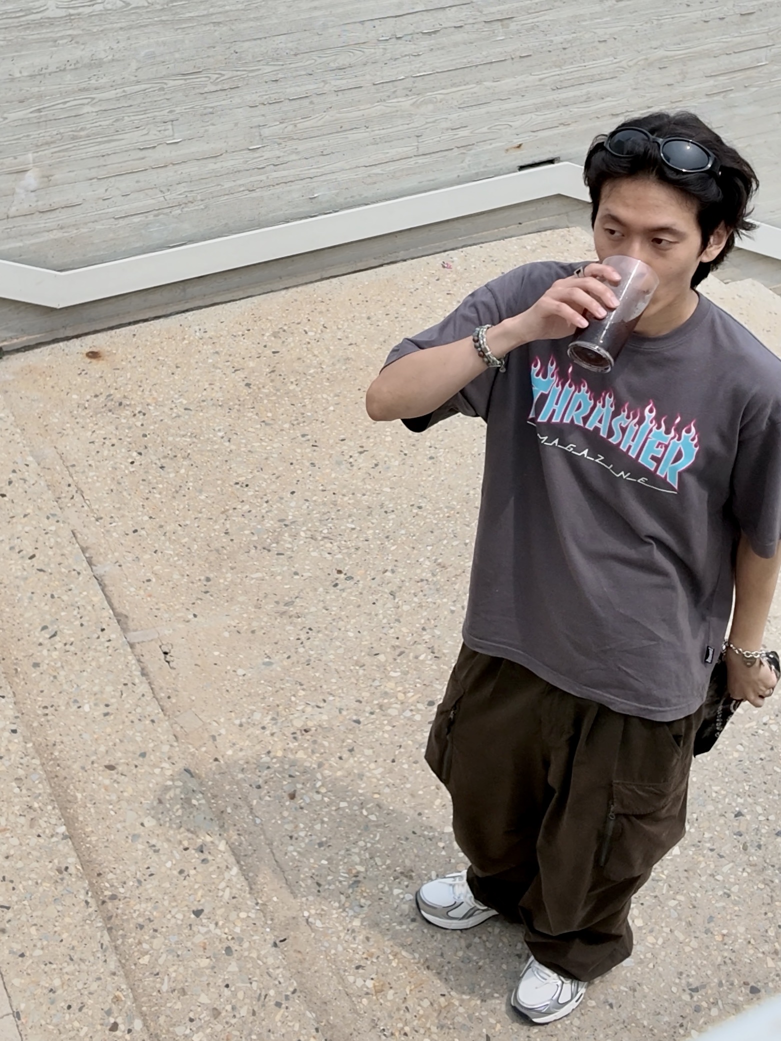 THRASHER Flame Short Sleeve T-Shirt Charcoal, (W) Hysteric Glamour Hysteric On Skull Pick Bracelet Silver 착용 스타일 - 2