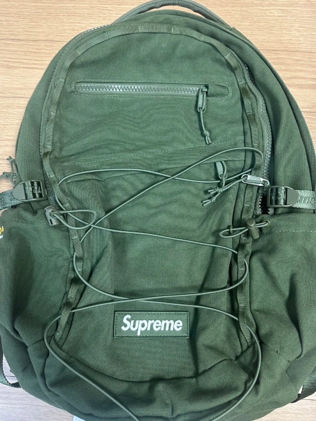 Supreme Backpack Olive - 25SS 착용 스타일
