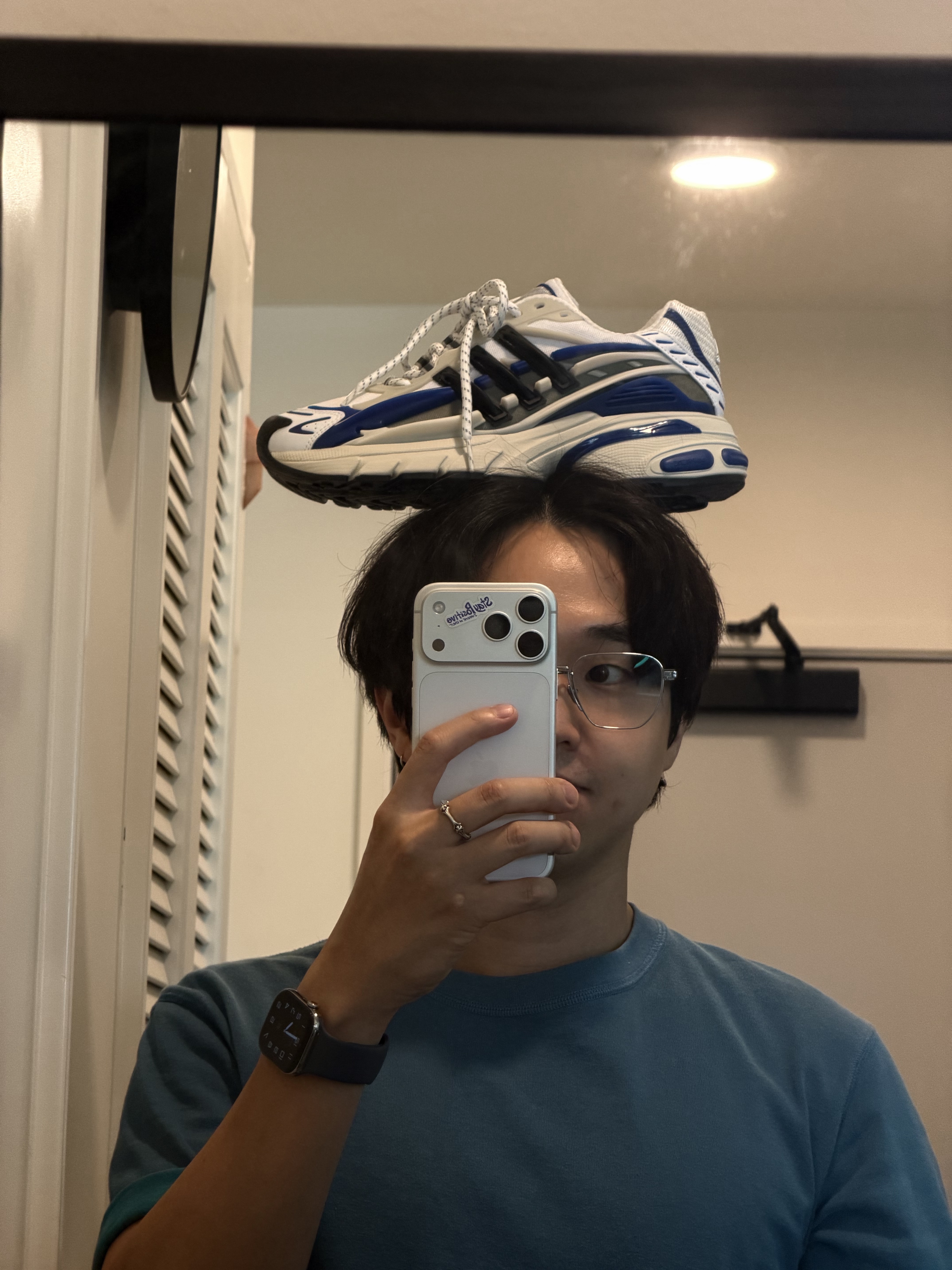 Adidas x Pharrell Williams Virginia Adistar Jellyfish Royal Blue Core Black 착용 스타일 - 3