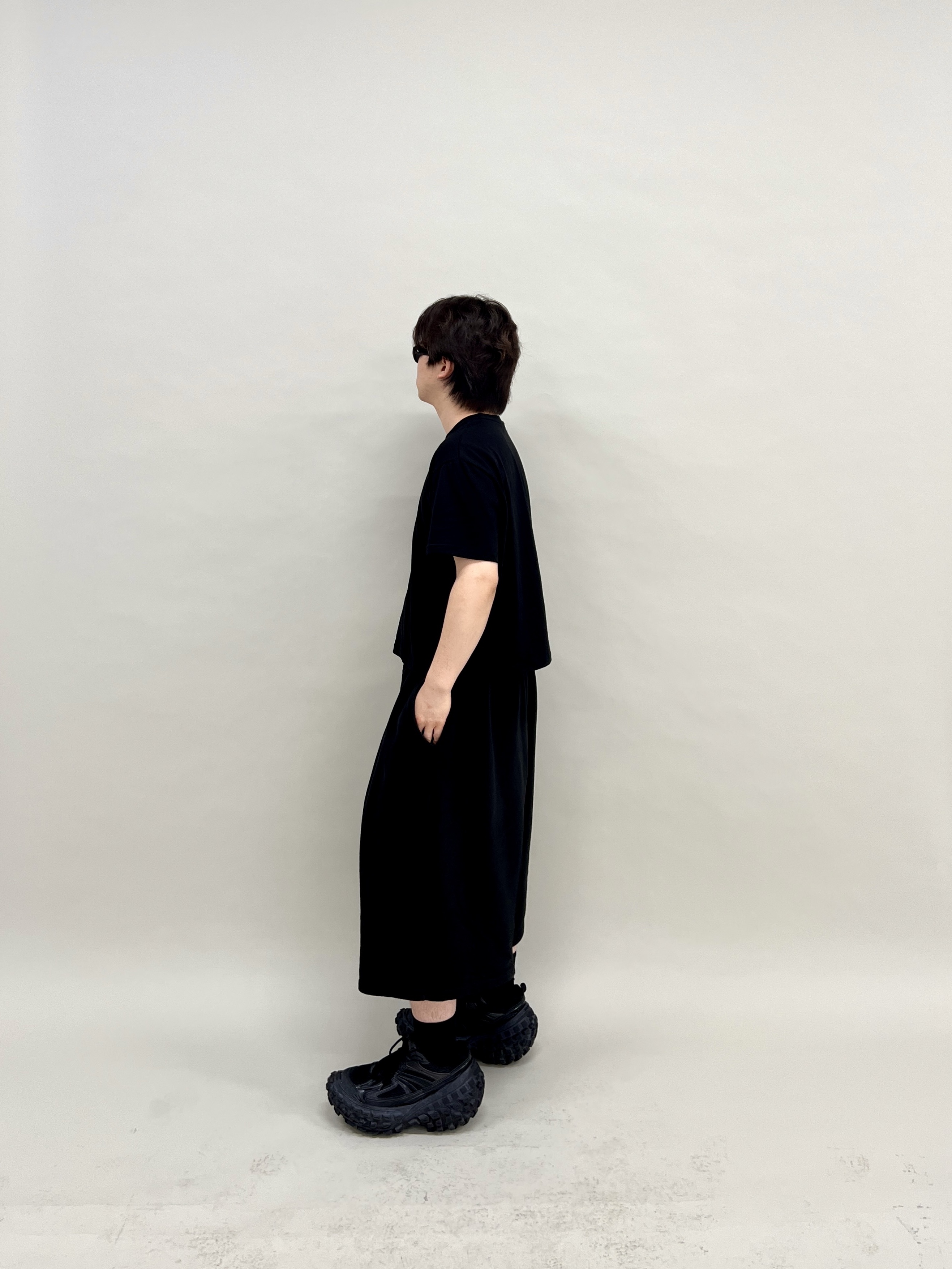 Balenciaga Defender Sneakers Black 착용 스타일 - 3