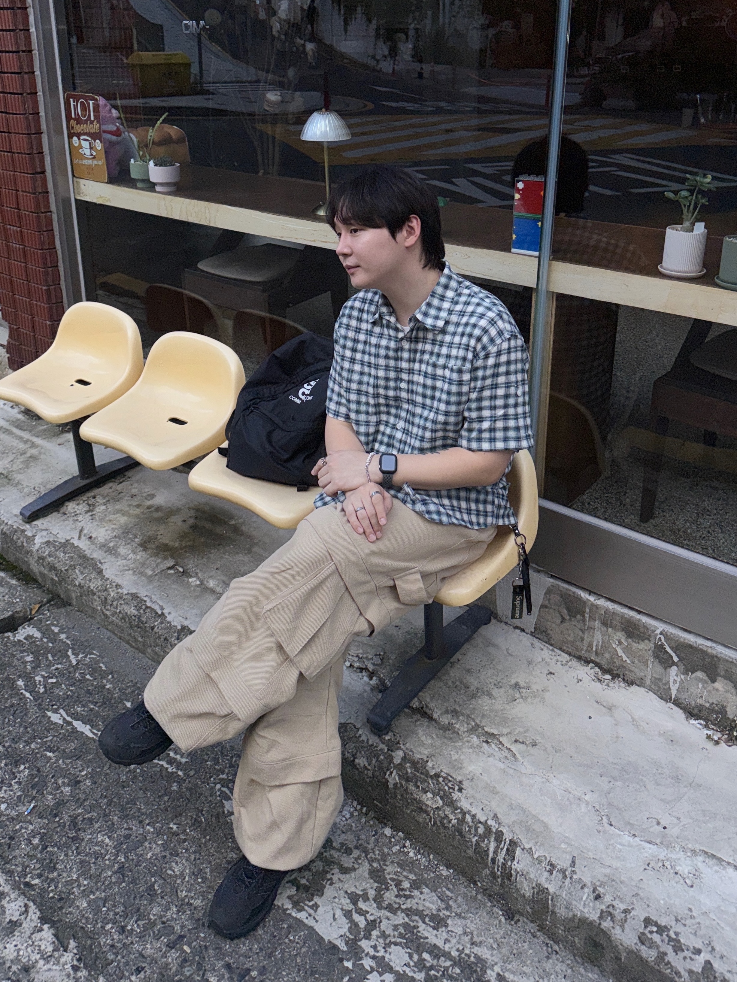 CDG Backpack Black, Kamien Titan Baggy Pants Beige 착용 스타일 - 2