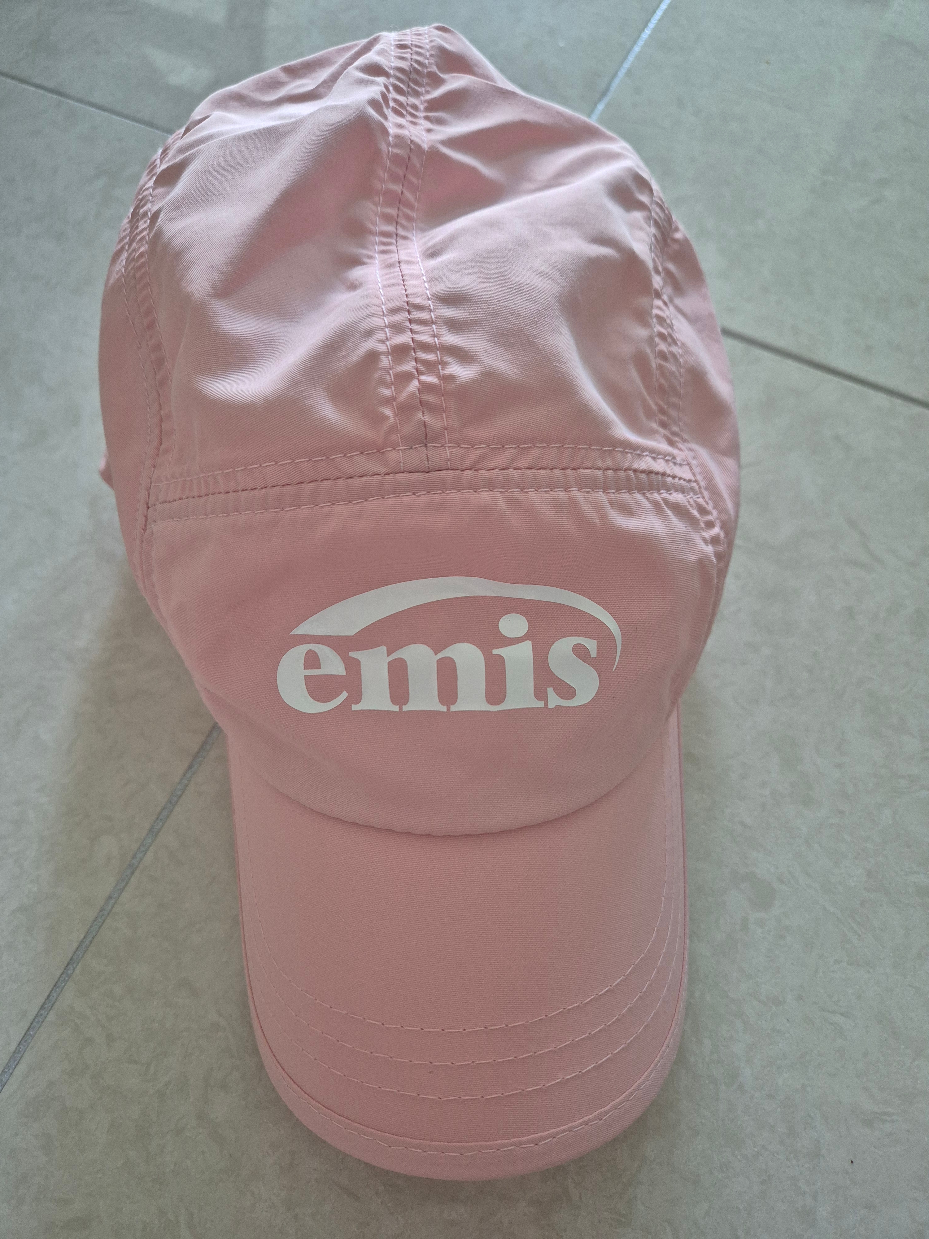 Emis Nylon Camp Cap Pink 착용 스타일 - 2