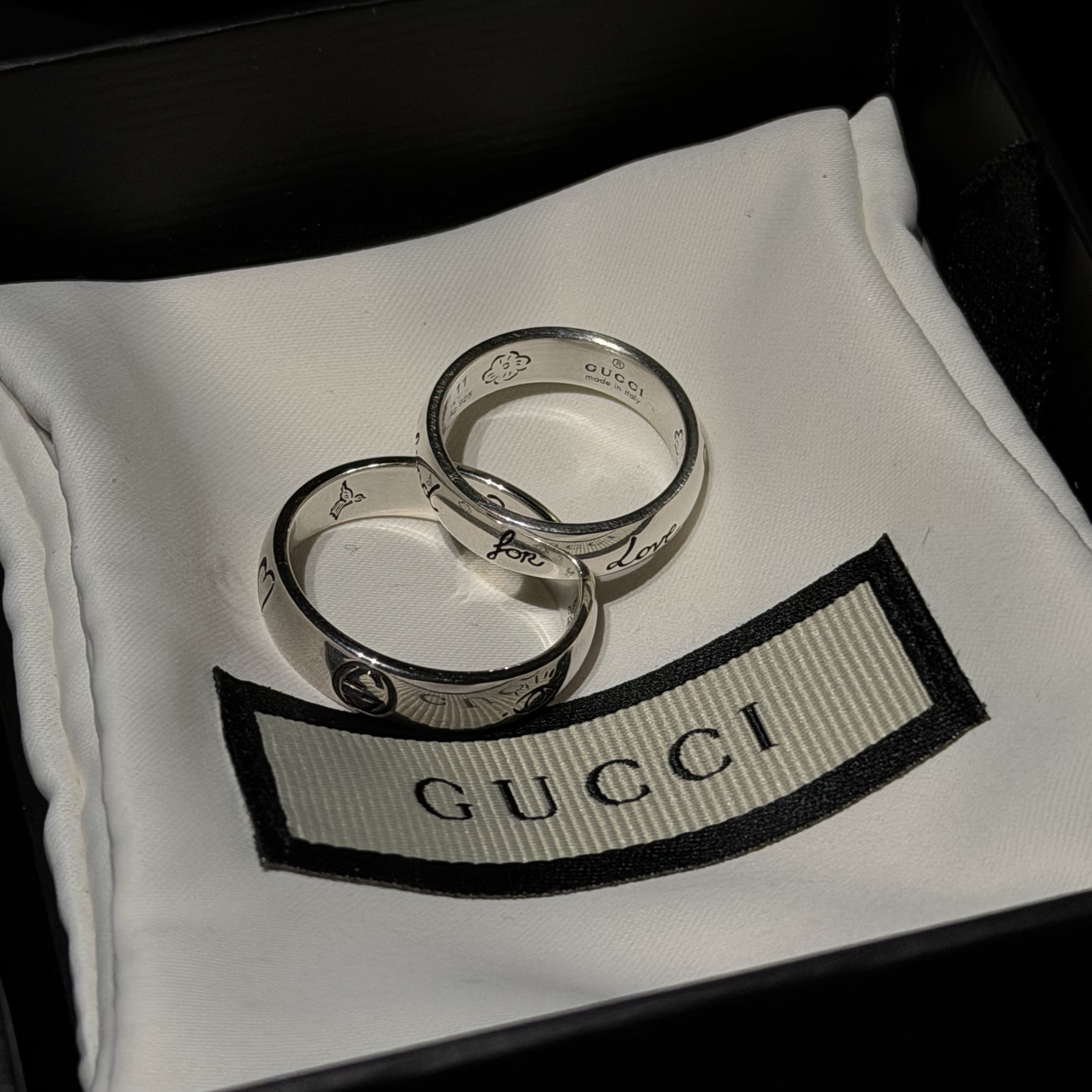 Gucci Blind For Love Ring Silver 착용 스타일