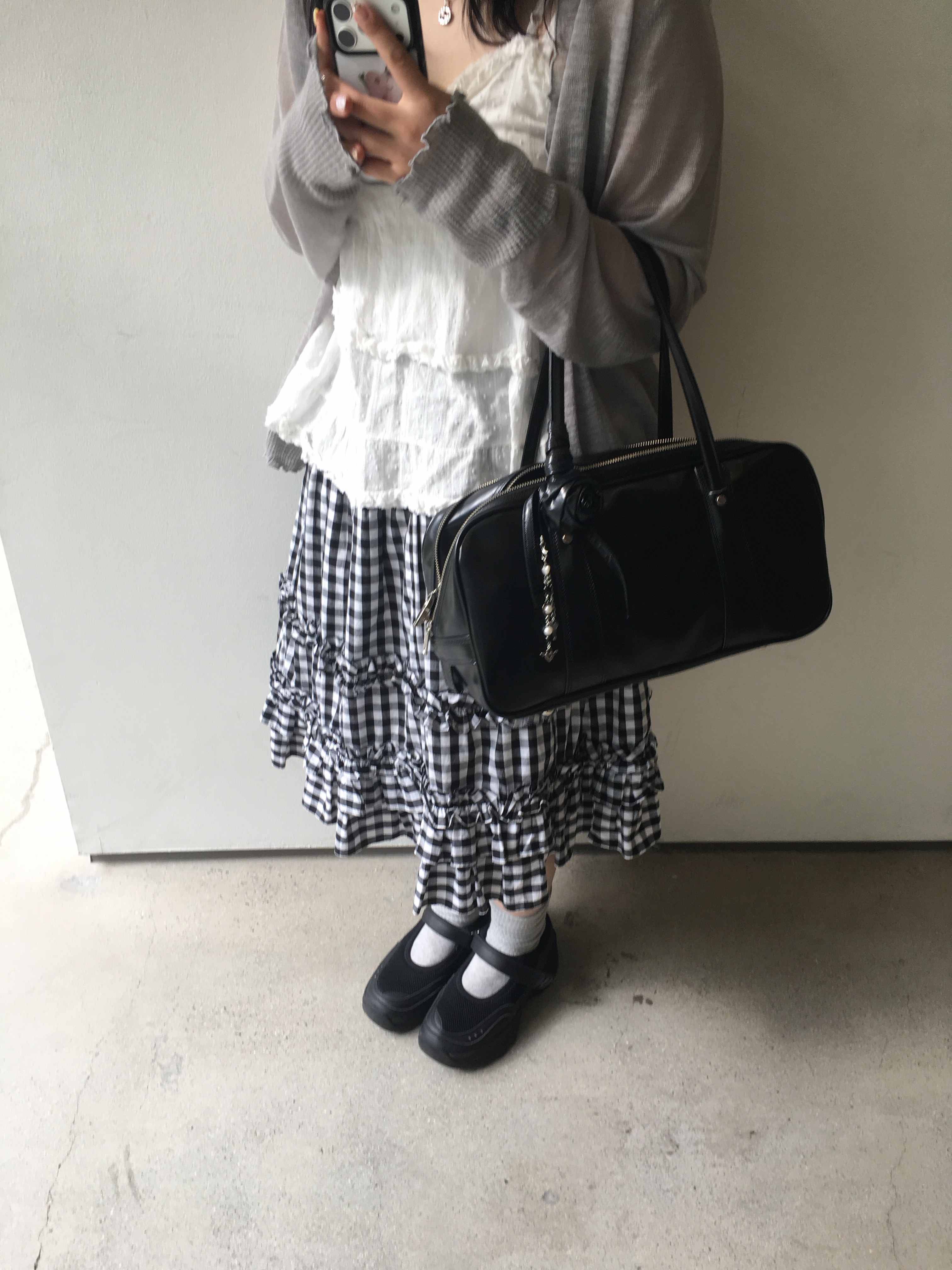 (W) Honsby Darling Harbour Black 착용 스타일