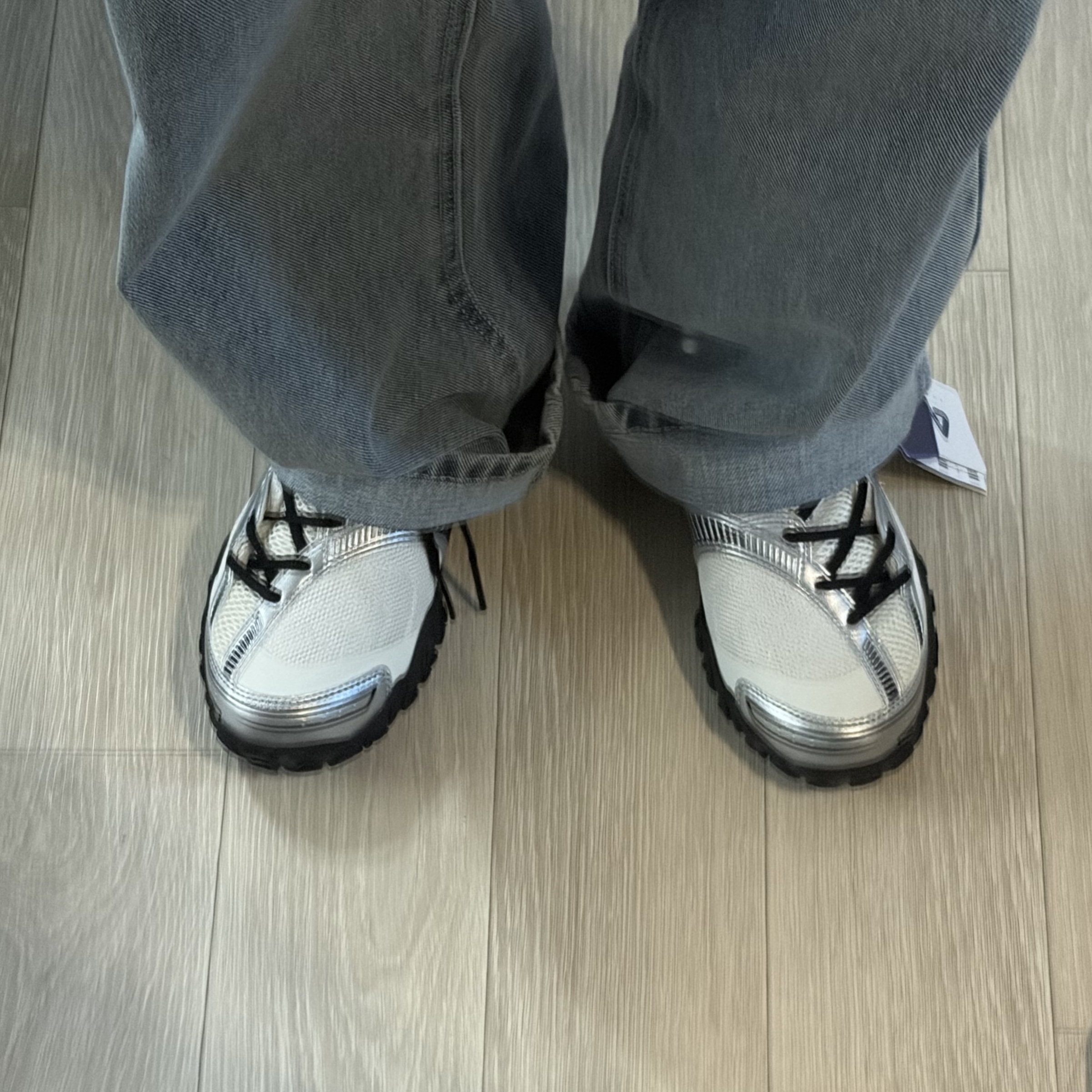 Fila Echappe v2 White Black 착용 스타일