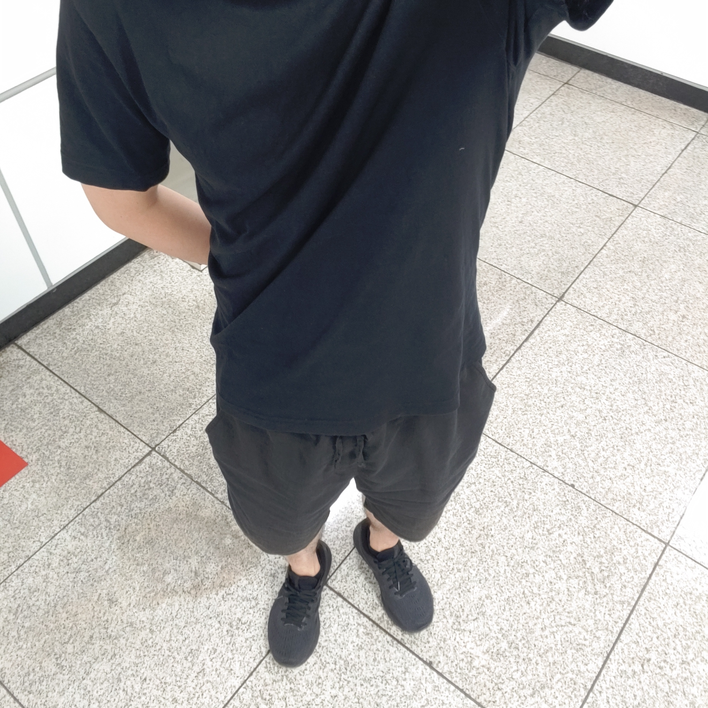 (W) Asics Gel-Nimbus 23 Black - D Wide 착용 스타일