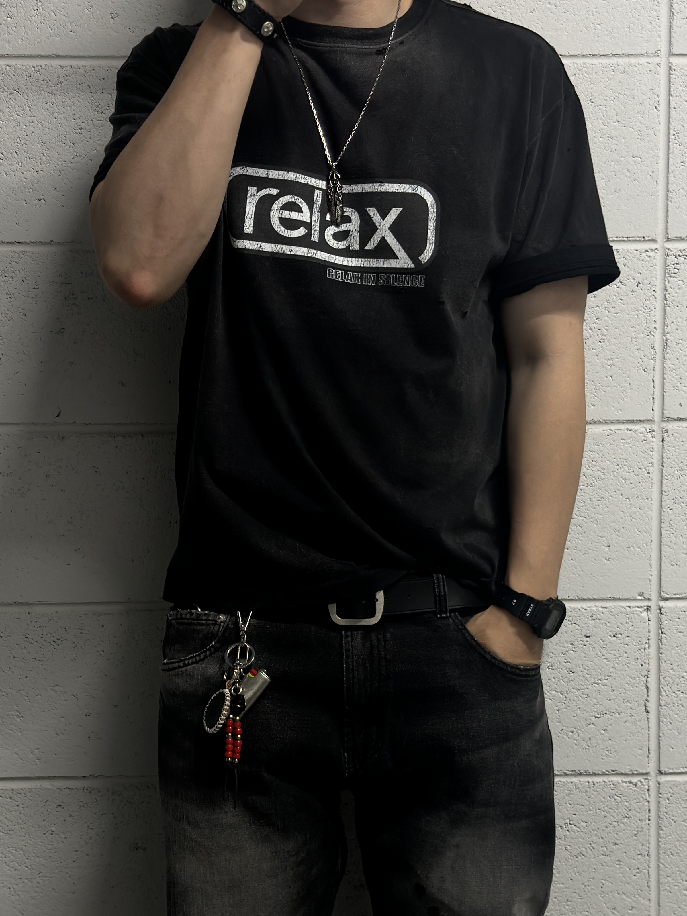 Nonnod Relax T-Shirt Black, Undermycar MU.128 Original Logo Cracked Leather Belt Silver / Black 착용 스타일 - 1