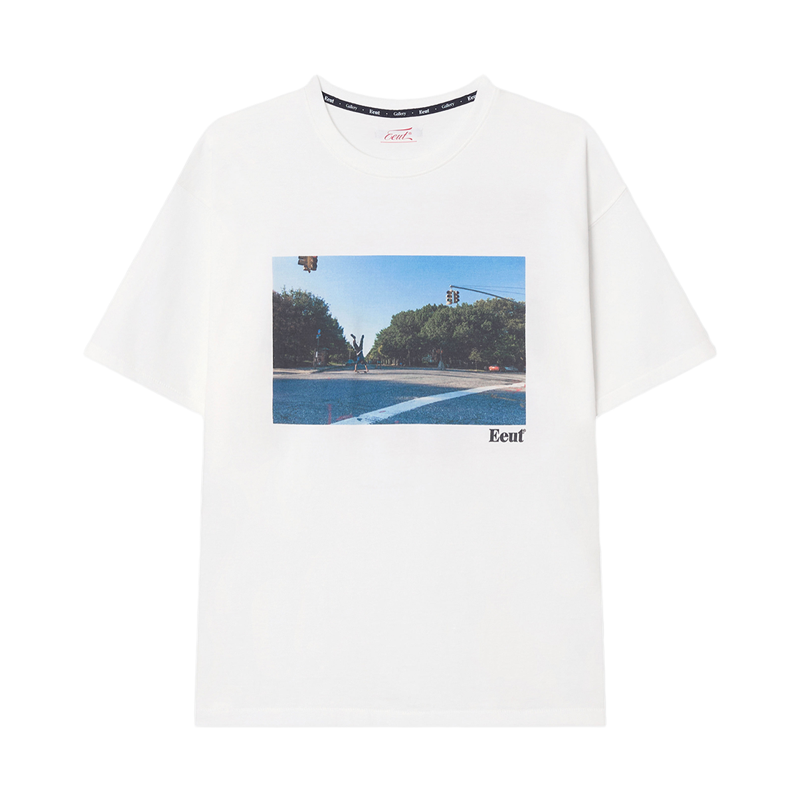 EEA1TS17WH EEUT Williamsburg Photo Gallery T-Shirt White
