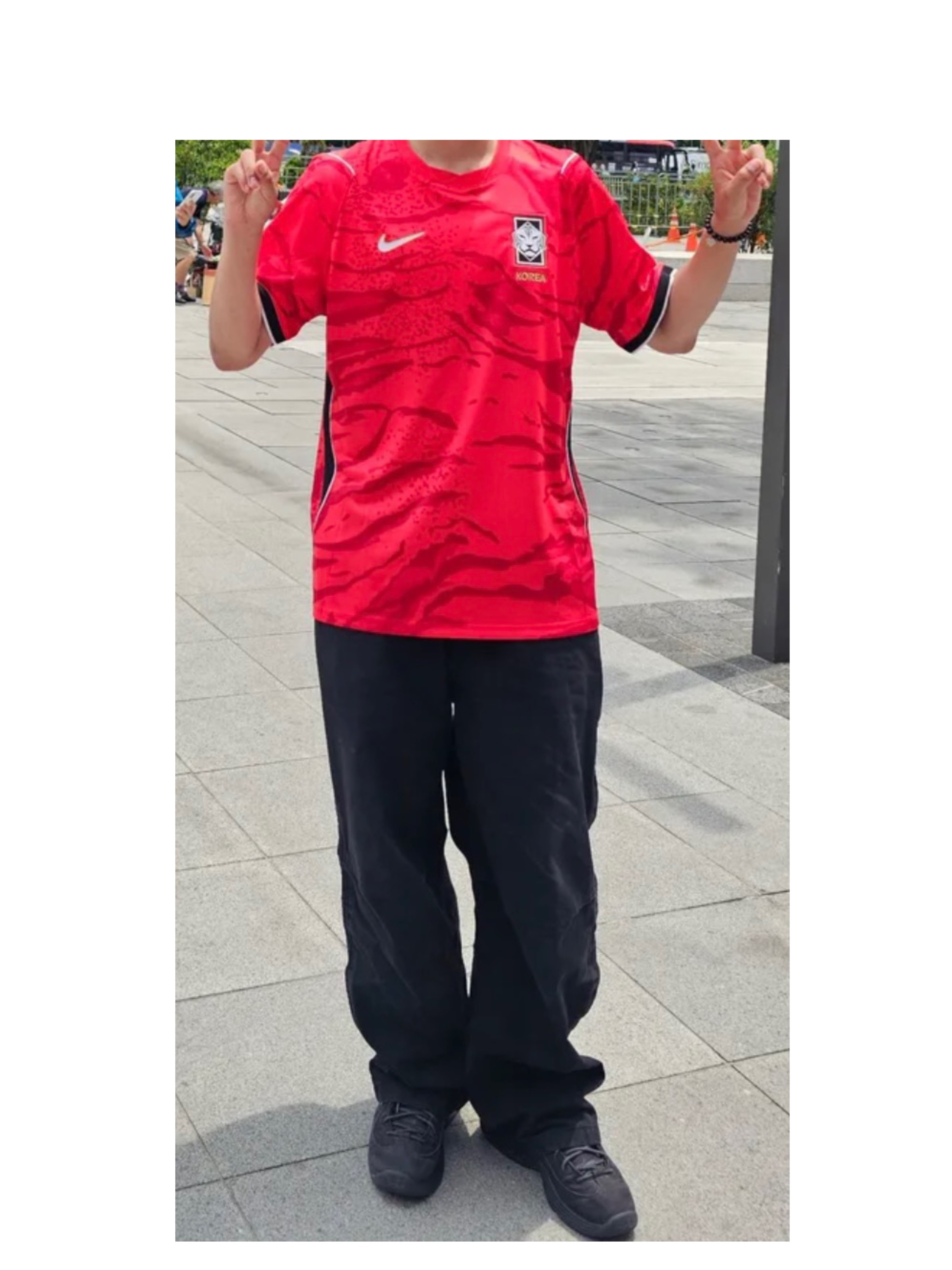 Nike Korea 2026 Stadium Home Dri-Fit Soccer Replica Jersey Global Red Black (Non Marking Ver.) 착용 스타일