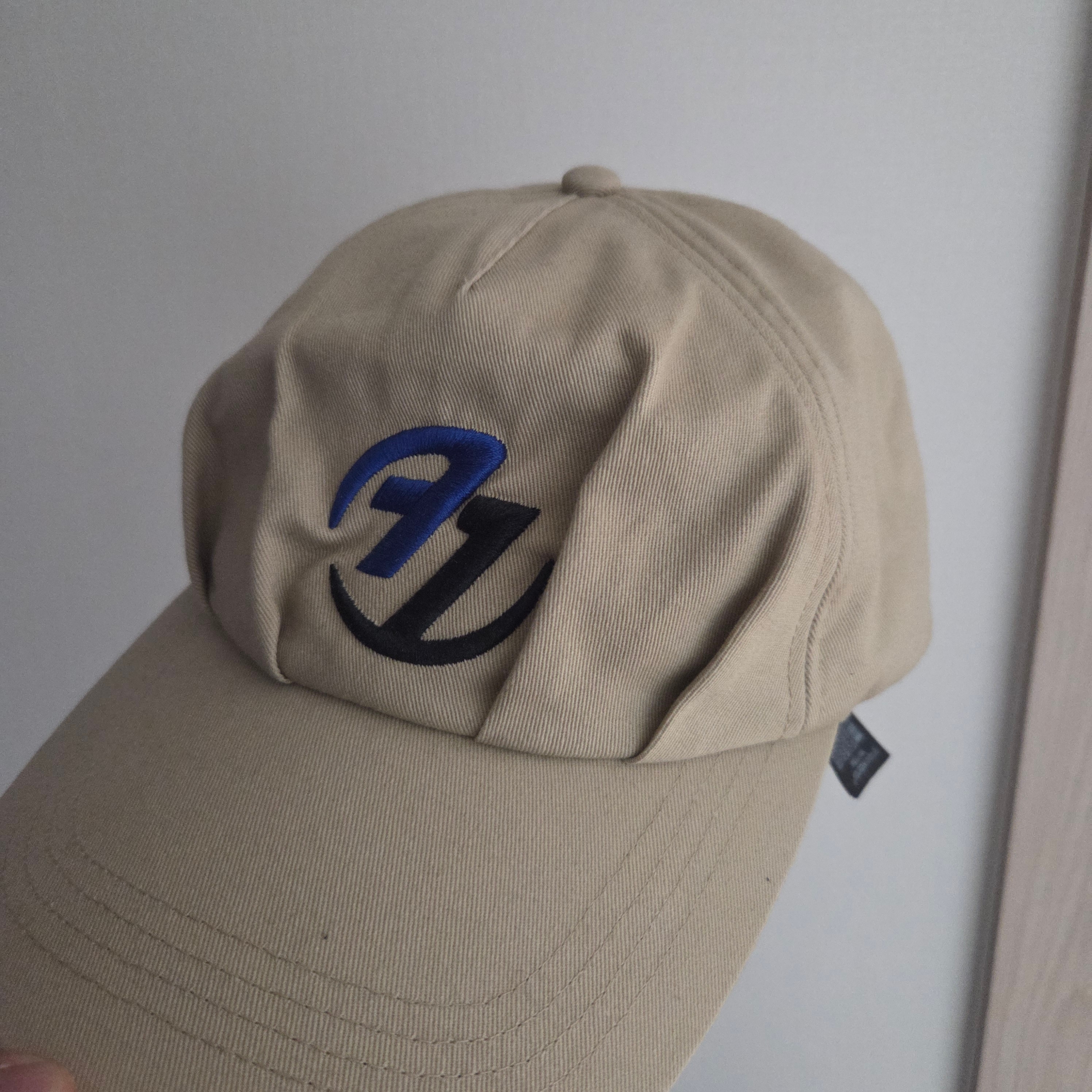 Ader Error x Zara Pleated Cap Beige 착용 스타일