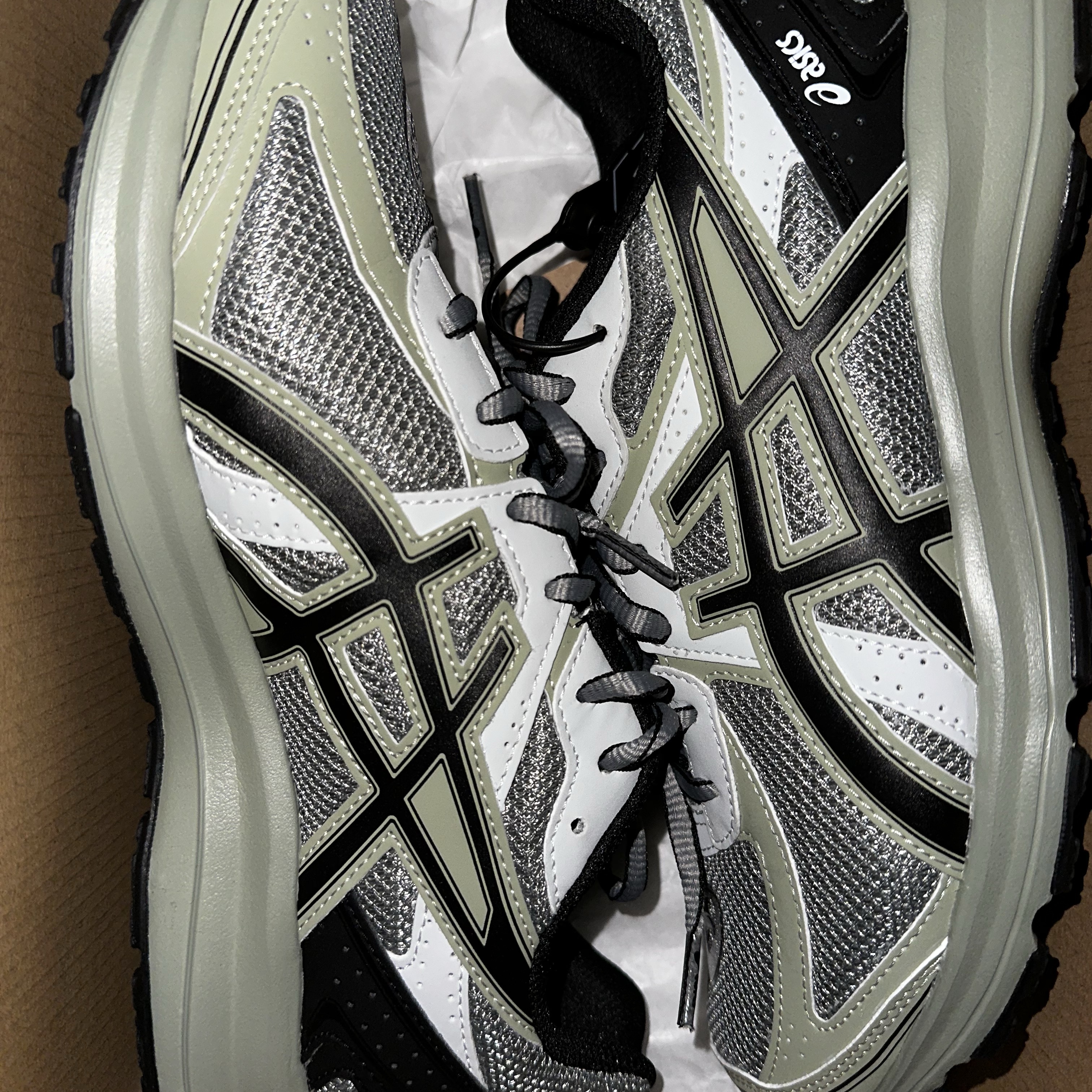 Asics Jog 100 S Sheet Rock - 2E Wide 착용 스타일