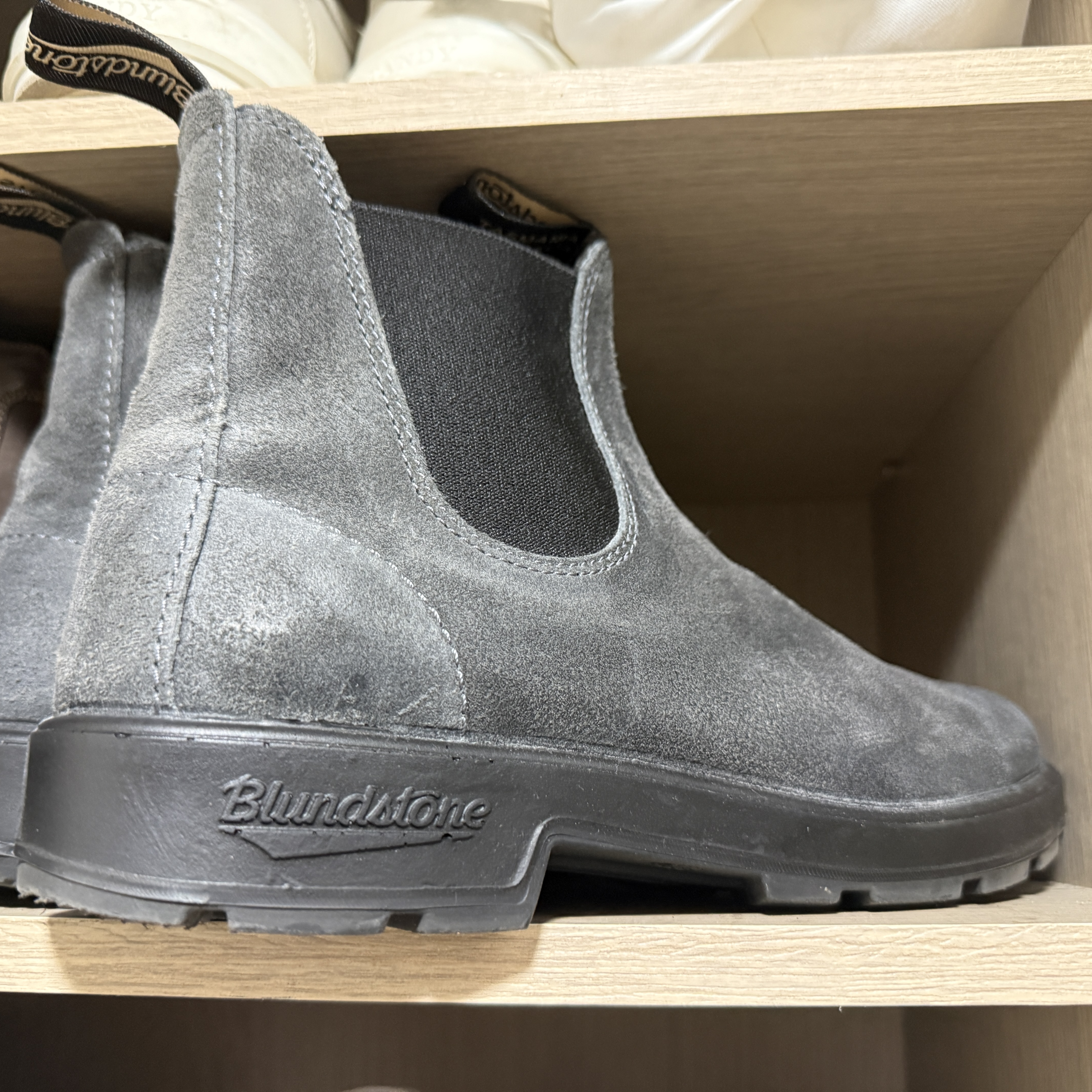 Blundstone Original 1910 Chelsea Boots Steel Grey 착용 스타일