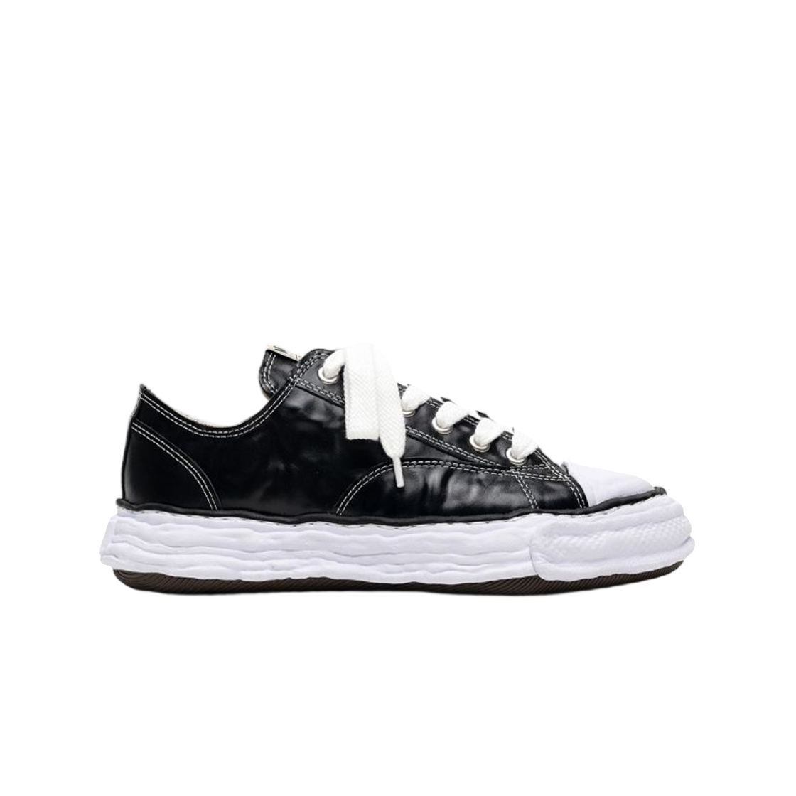 A17FW728-BLACK Maison Mihara Yasuhiro Peterson 23 OG Sole Wrinkled Leather Low-Top Sneakers Black