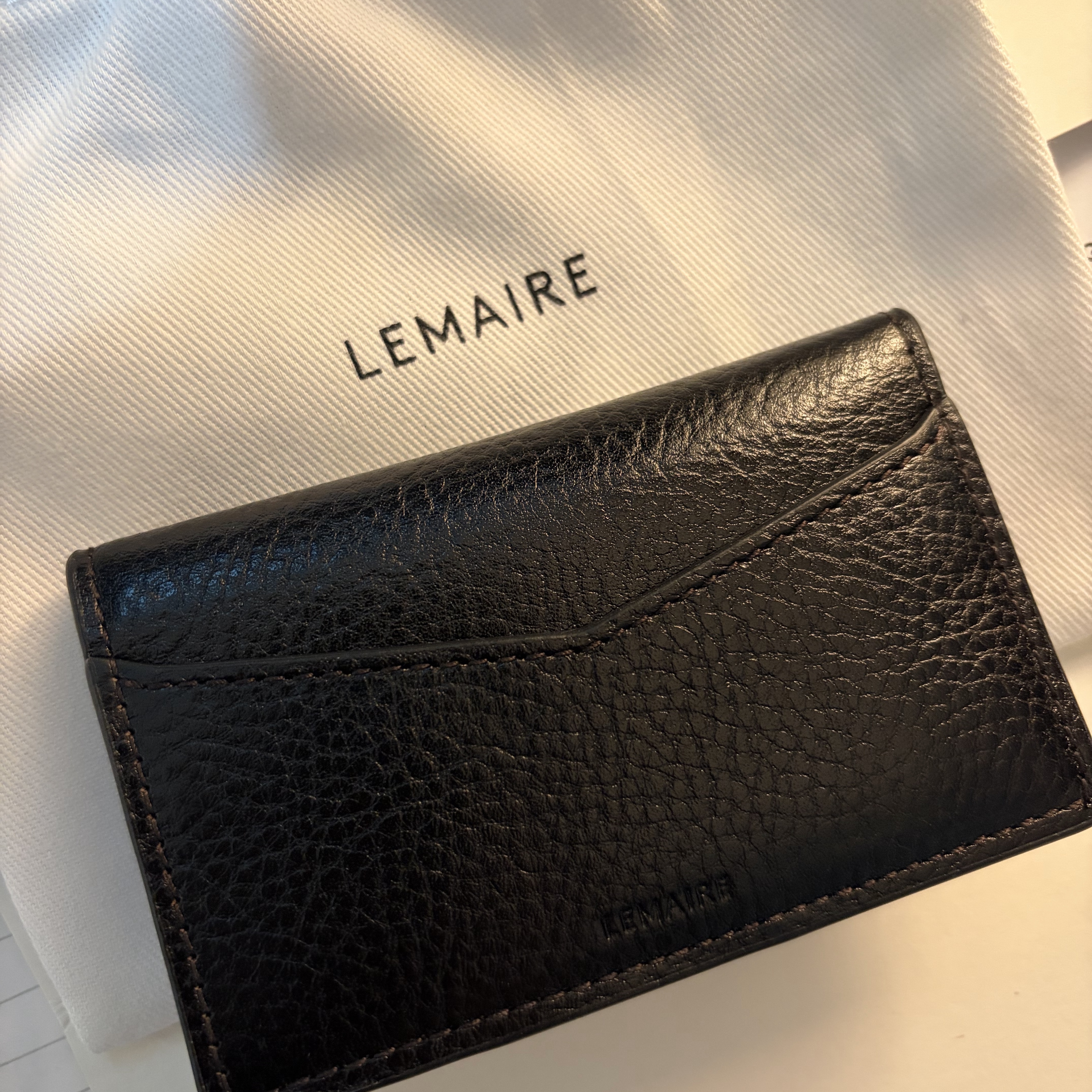 Lemaire Gear Pocket Organizer in Leather Espresso 착용 스타일
