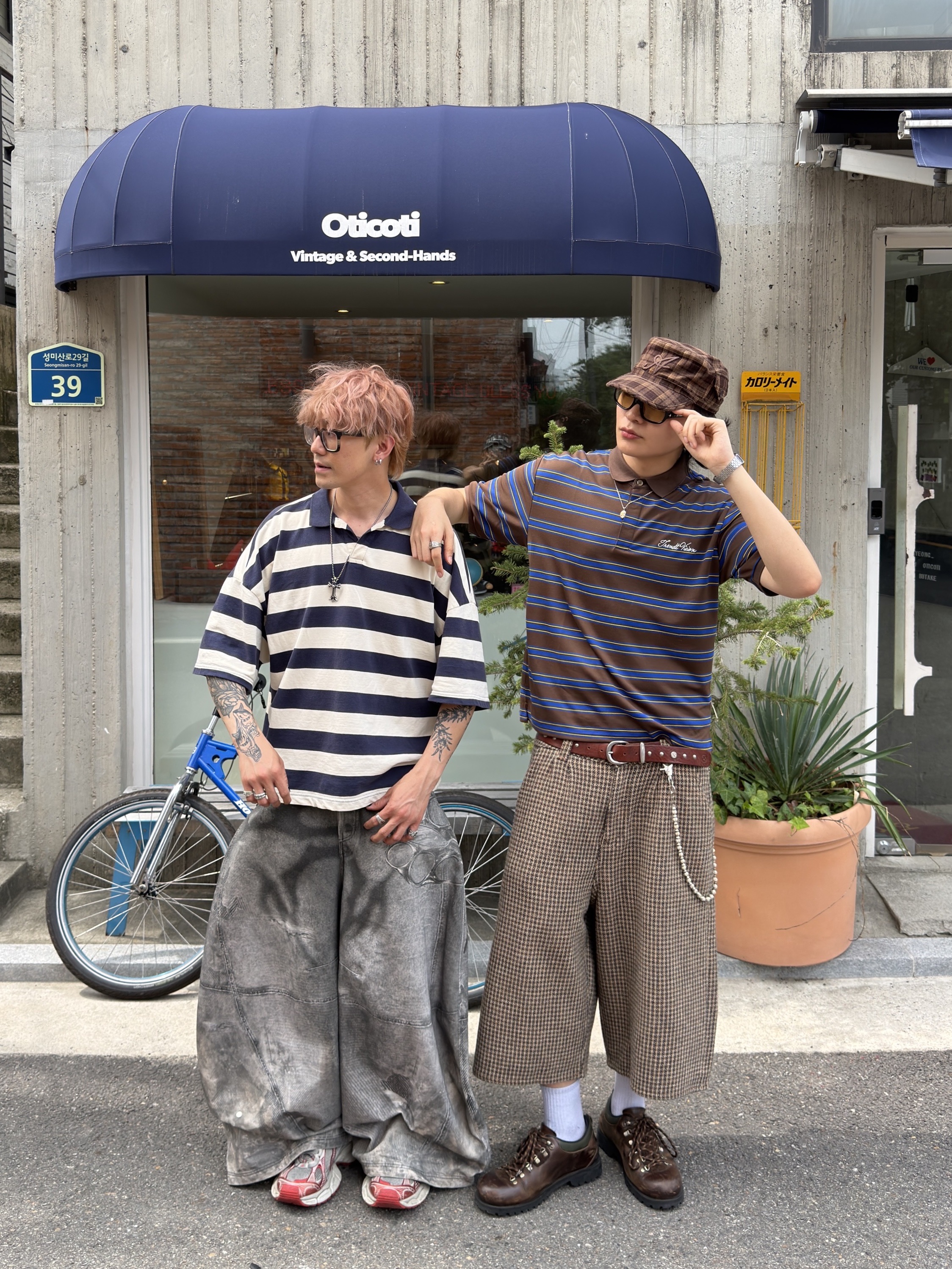 Romantic Move Oat Mountain Oil Dark Brown 착용 스타일 - 3