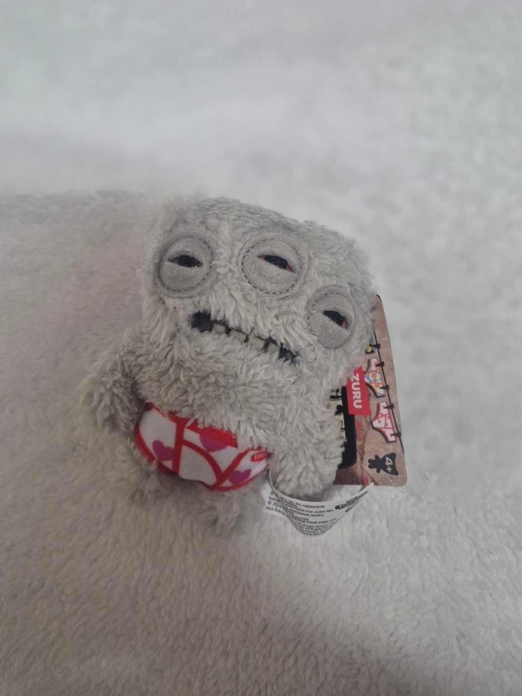 Fuggler Alien Keyring Grey 착용 스타일