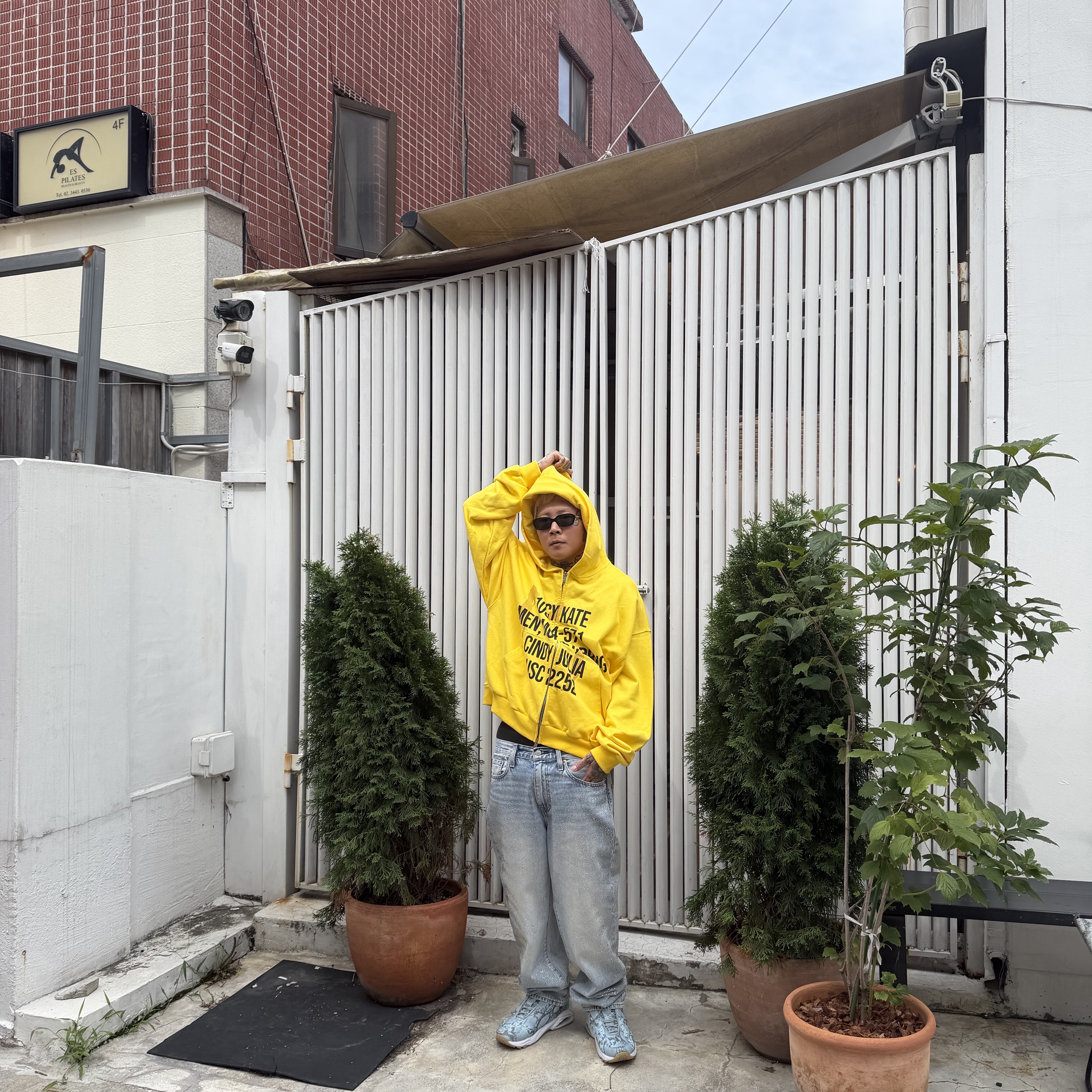 [트리플적립] PACOSPLY Tracy Zip Up Hoodie Yellow, NOFAKESHIT Bust Down 578 30x32 착용 스타일 - 4