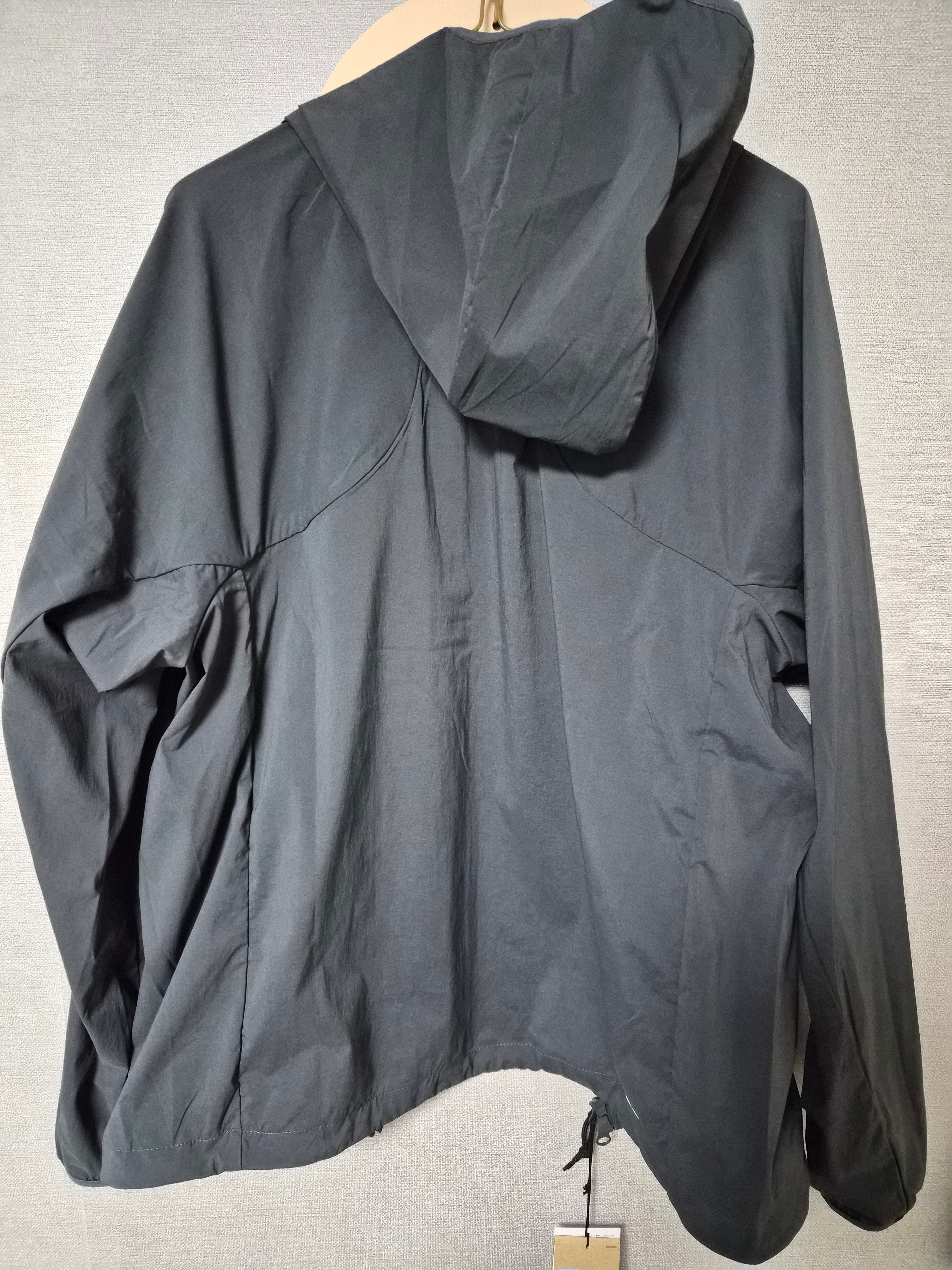 Nike ACG Five Towers UV Protection Jacket Anthracite Summit White - Asia 착용 스타일