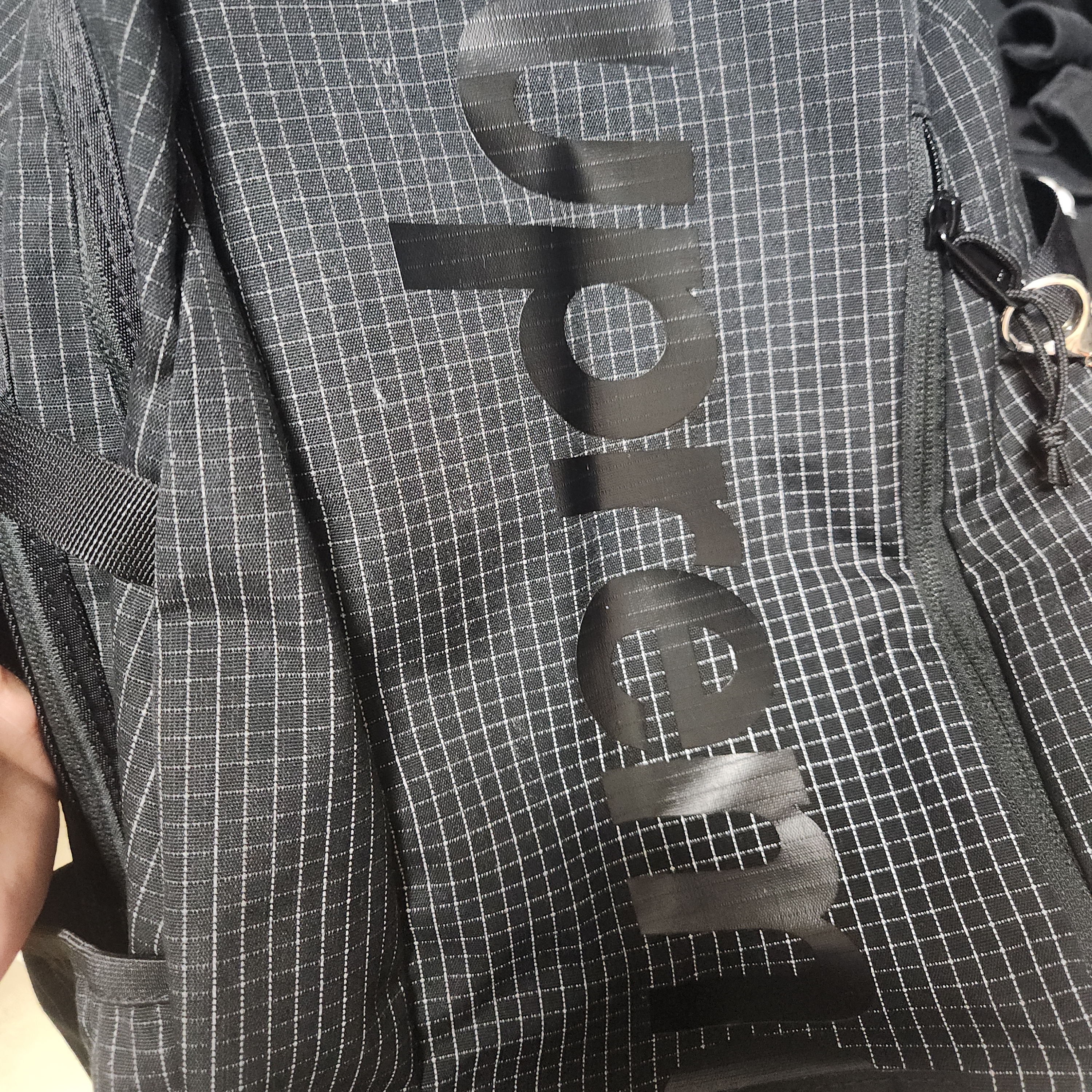 Supreme Backpack Black - 24SS 착용 스타일