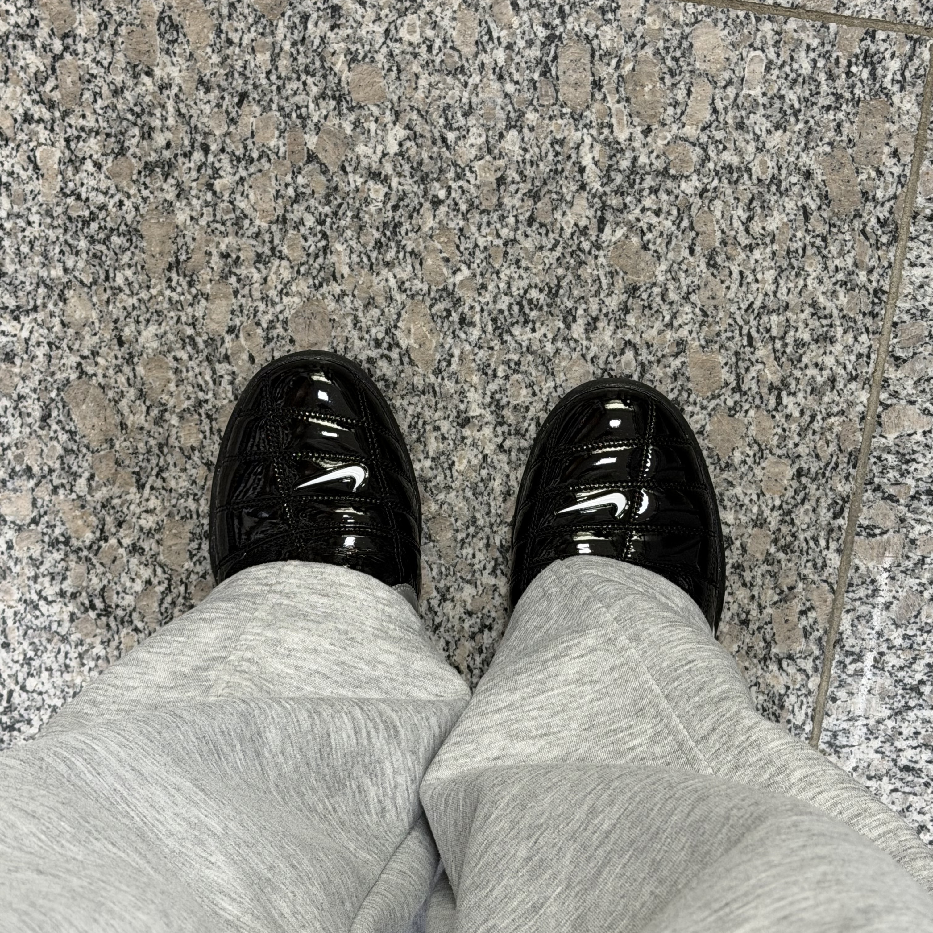 Nike Total 90 III SP Black and White 착용 스타일