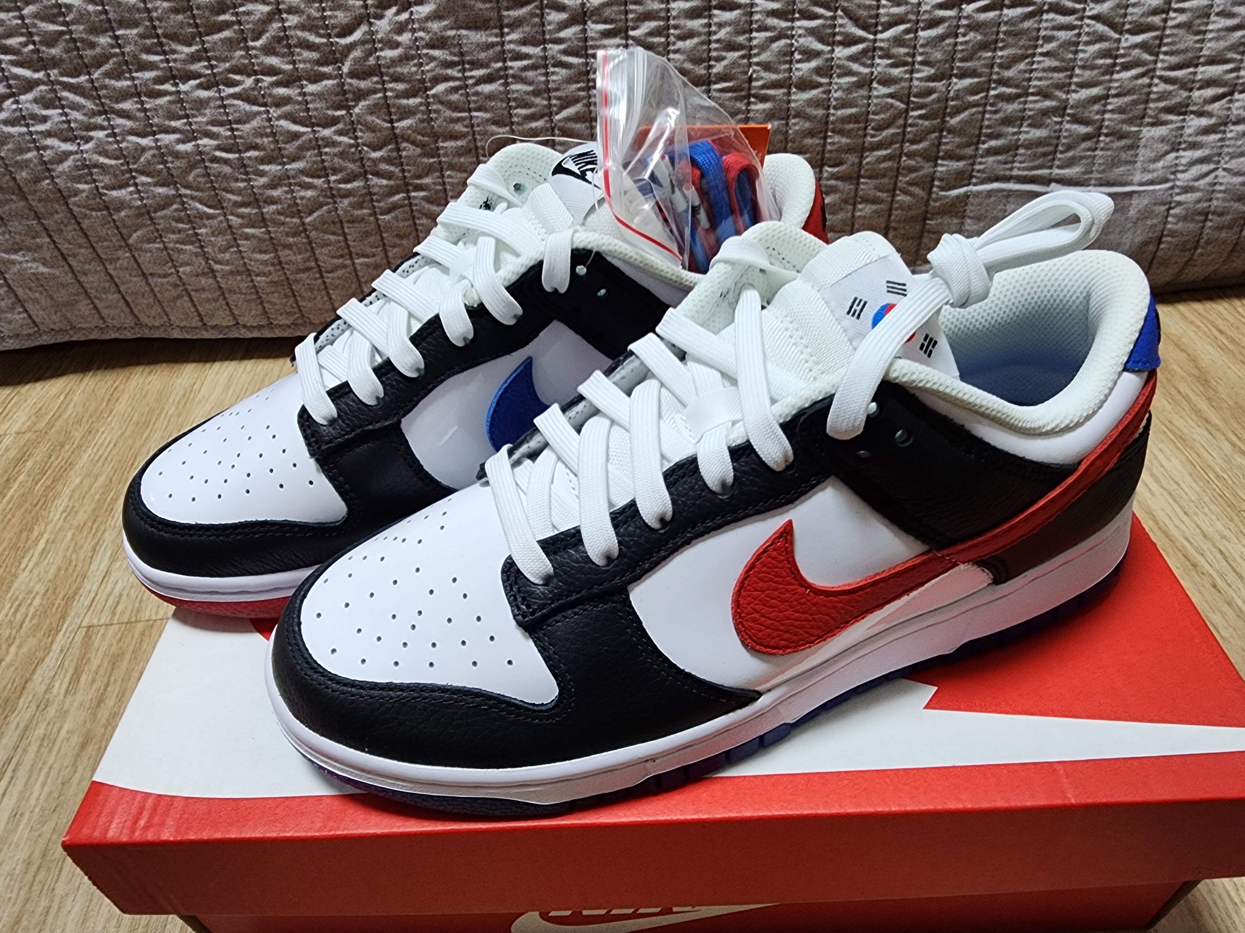 Nike Dunk Low SE Seoul 착용 스타일
