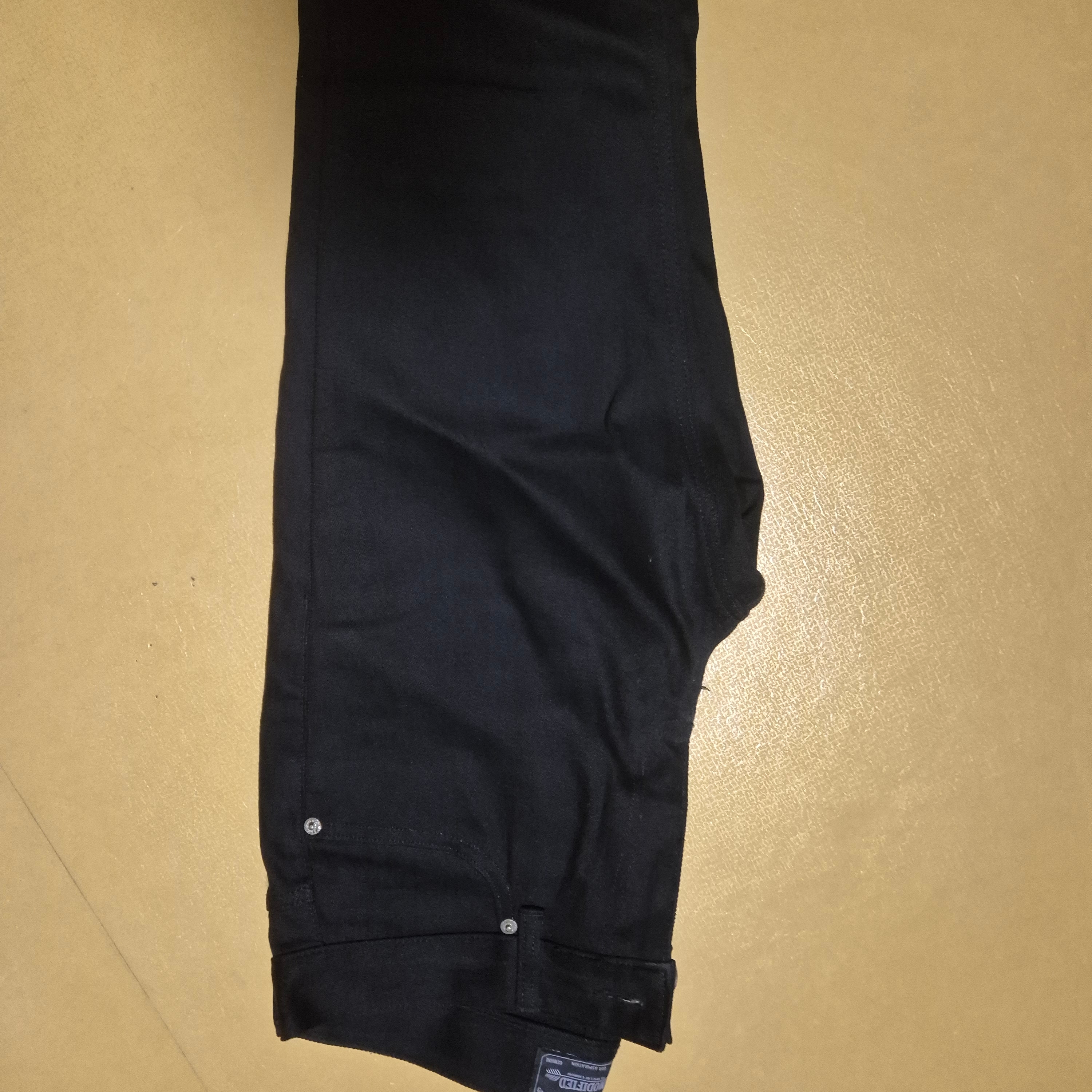 Epr. Layer Washed Flared Black Jeans 착용 스타일