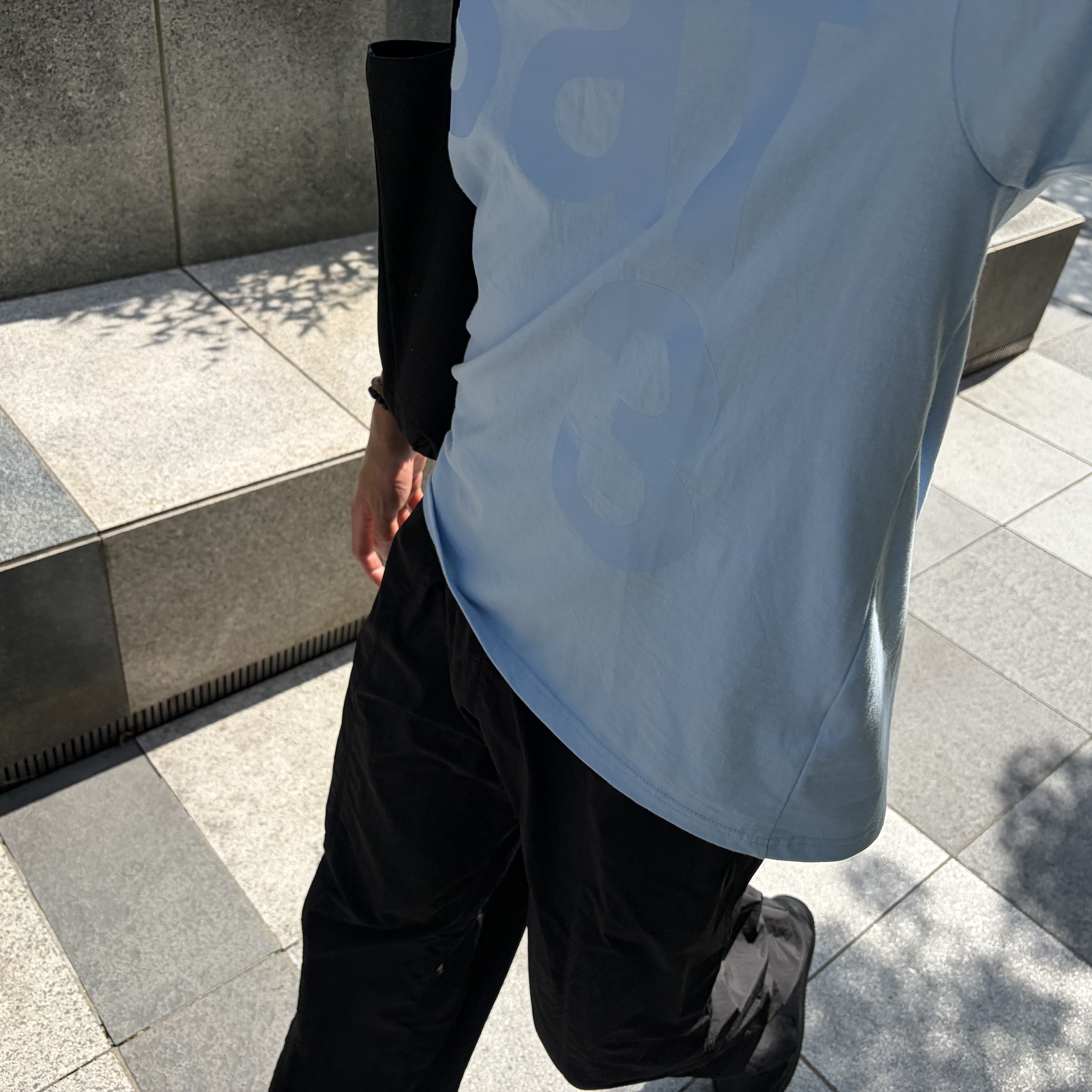 [KREAM 단독] Safarispot Basic Safari T-Shirt Sky 착용 스타일