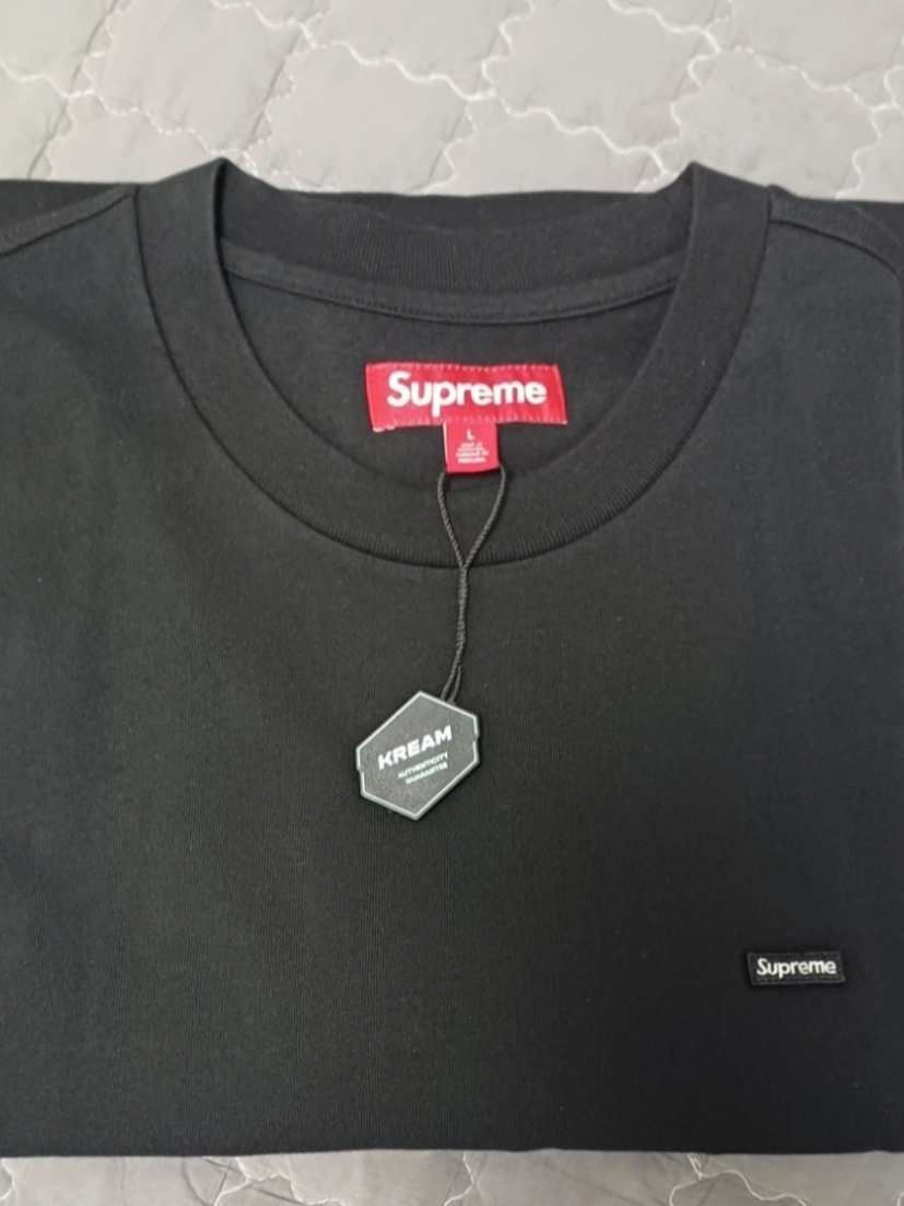 Supreme Small Box L/S T-Shirt Black - 26SS 착용 스타일