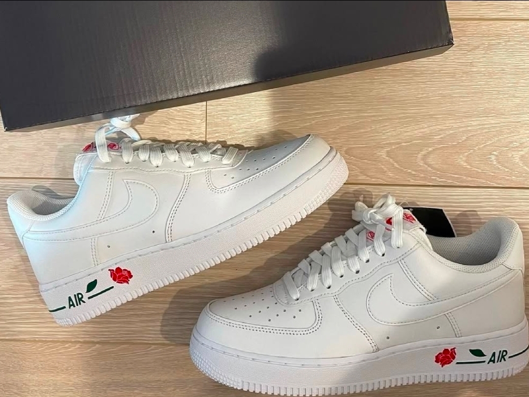 Nike Air Force 1 '07 LX White Bag 착용 스타일